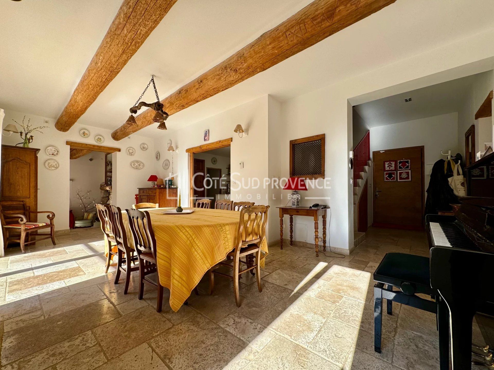 жилой дом в Venasque, Provence-Alpes-Cote d'Azur 12890064