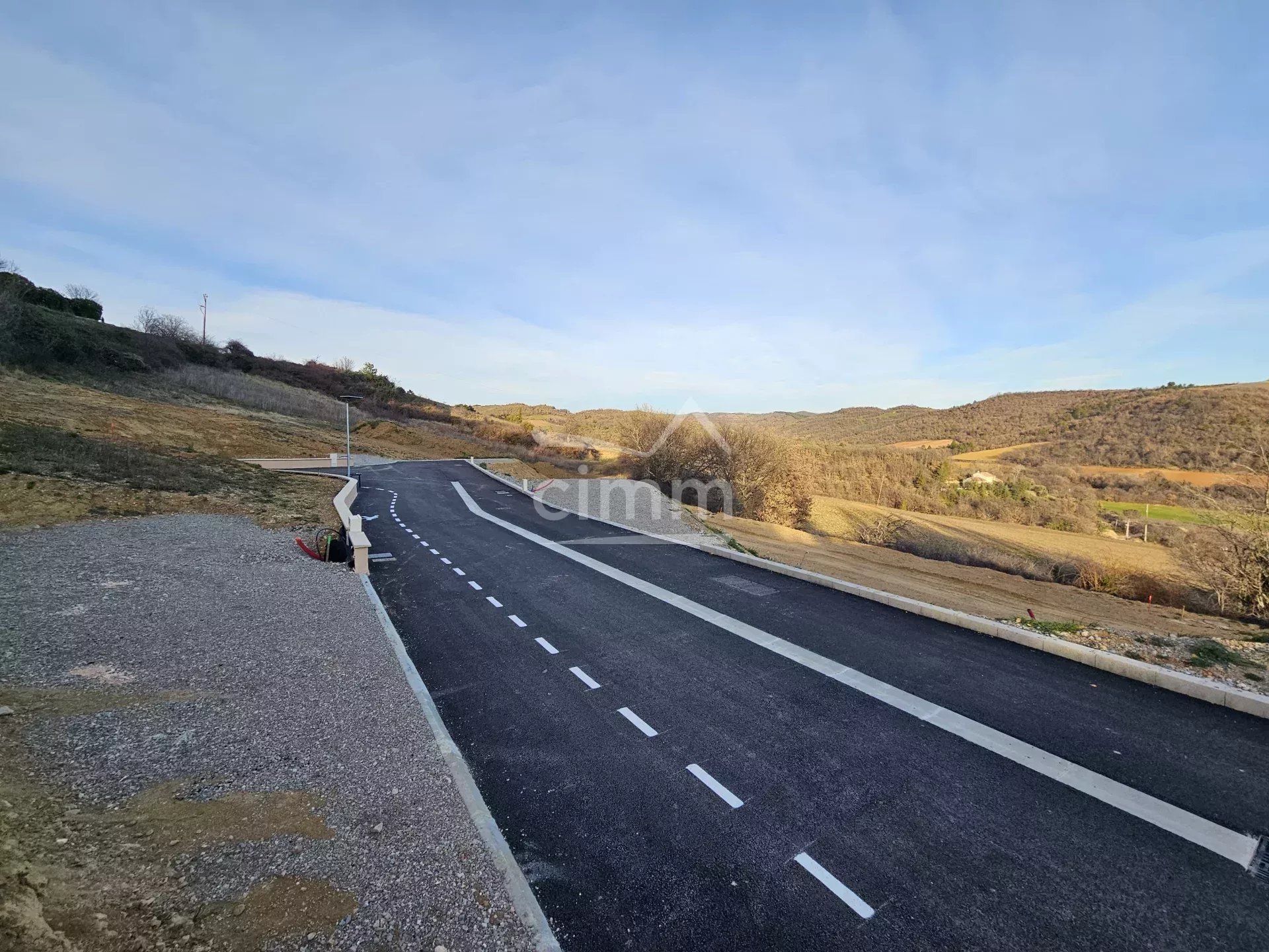 Wylądować w Puimichel, Provence-Alpes-Cote d'Azur 12890075