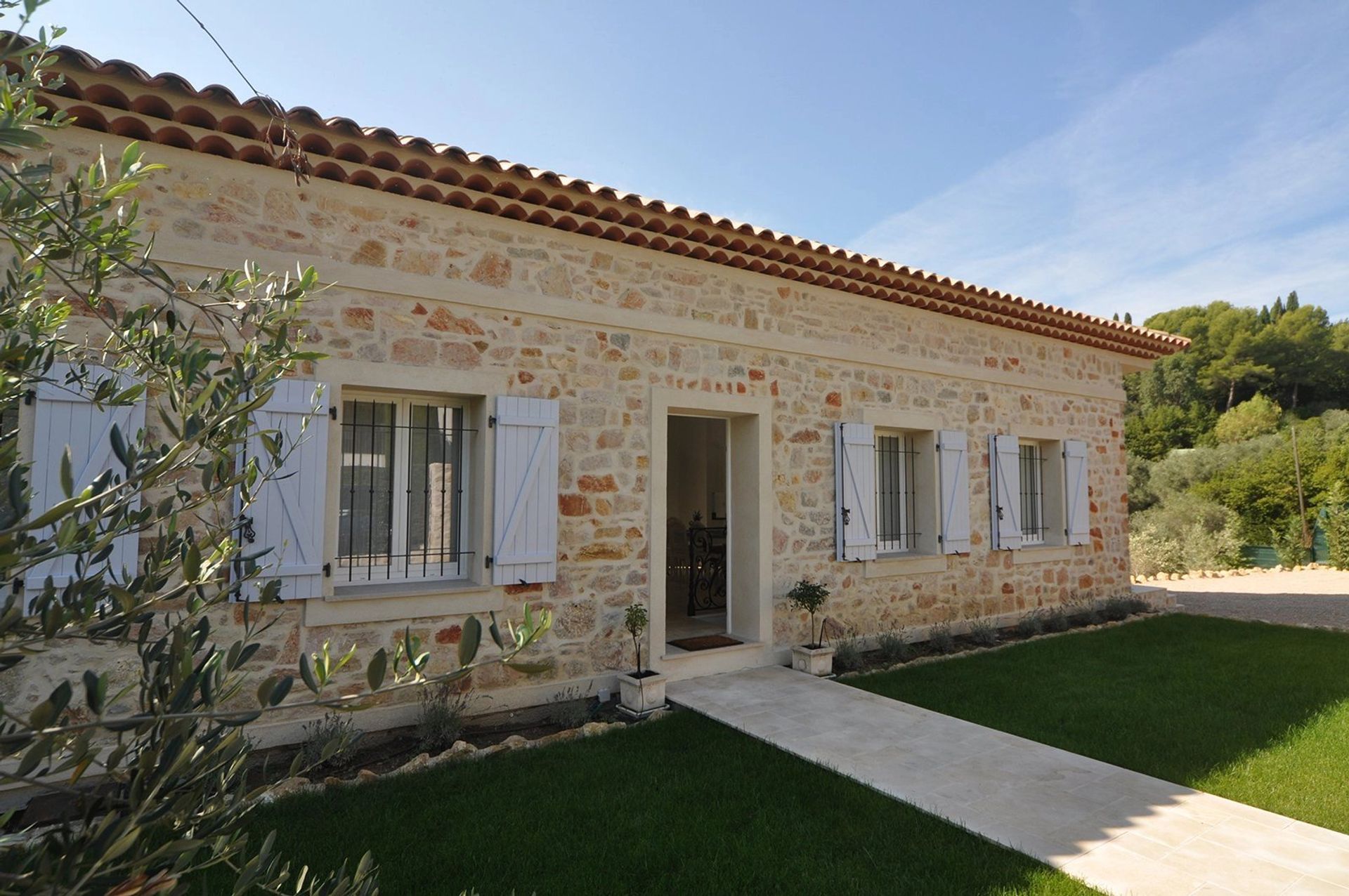 Rumah di Mougin, Provence-Alpes-Cote d'Azur 12890130