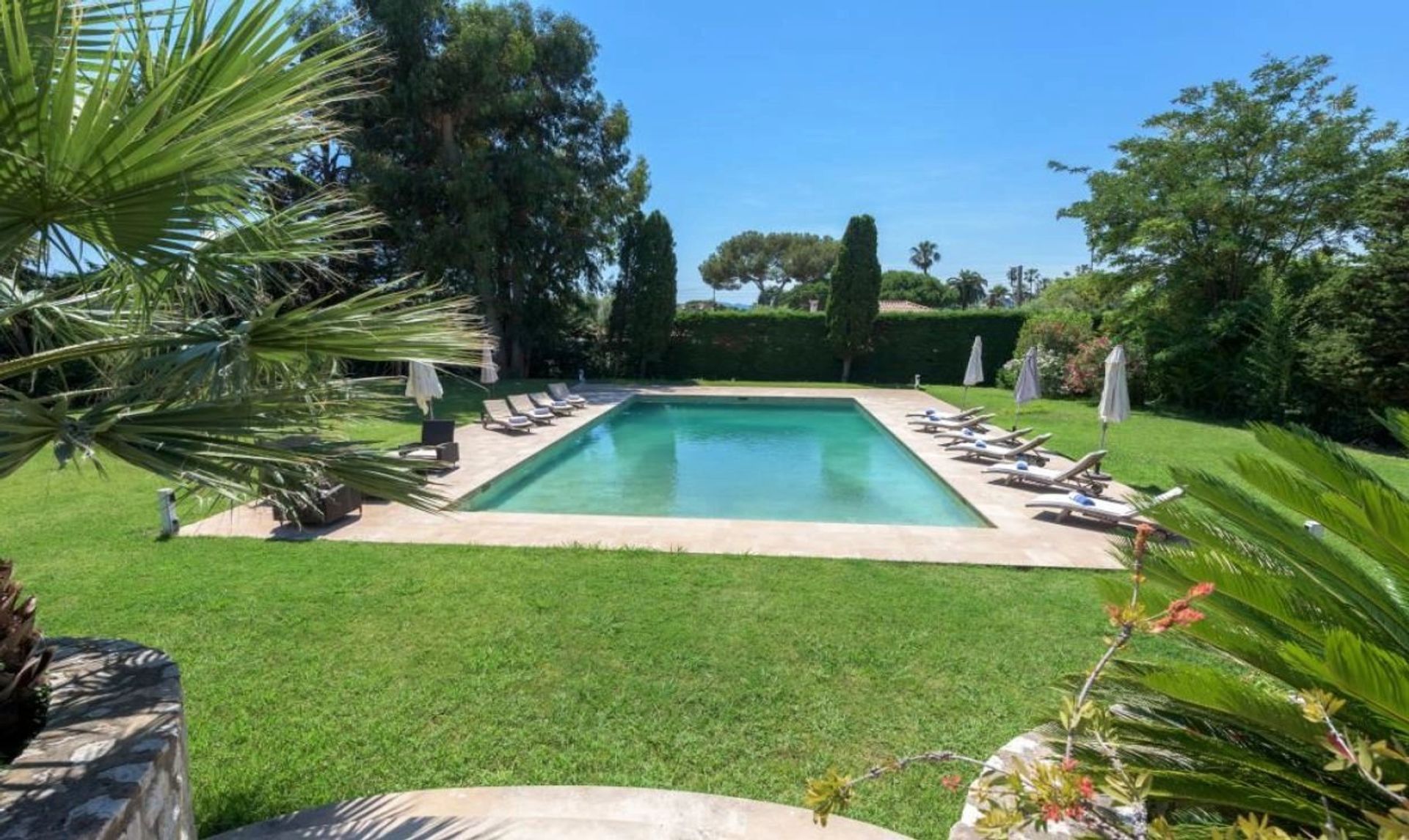 Hus i Antibes, Provence-Alpes-Cote d'Azur 12890137