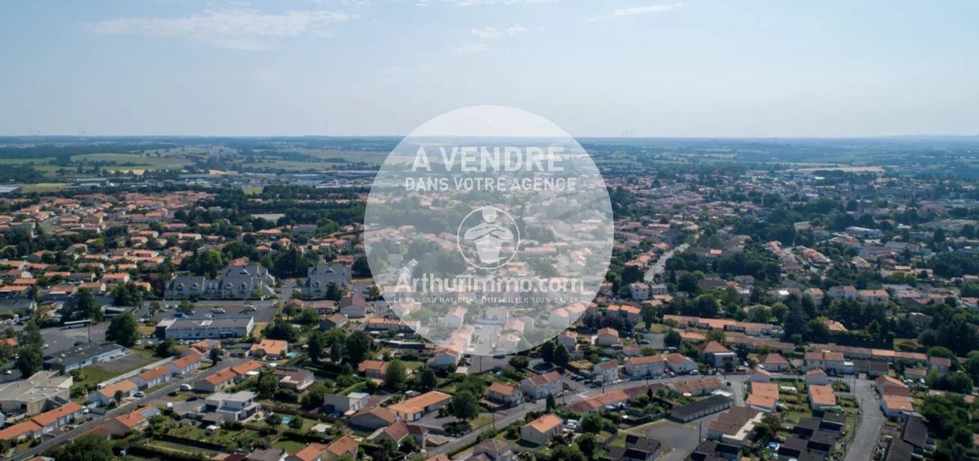 Comercial no Beaupréau-en-Mauges, Maine-et-Loire 12890157