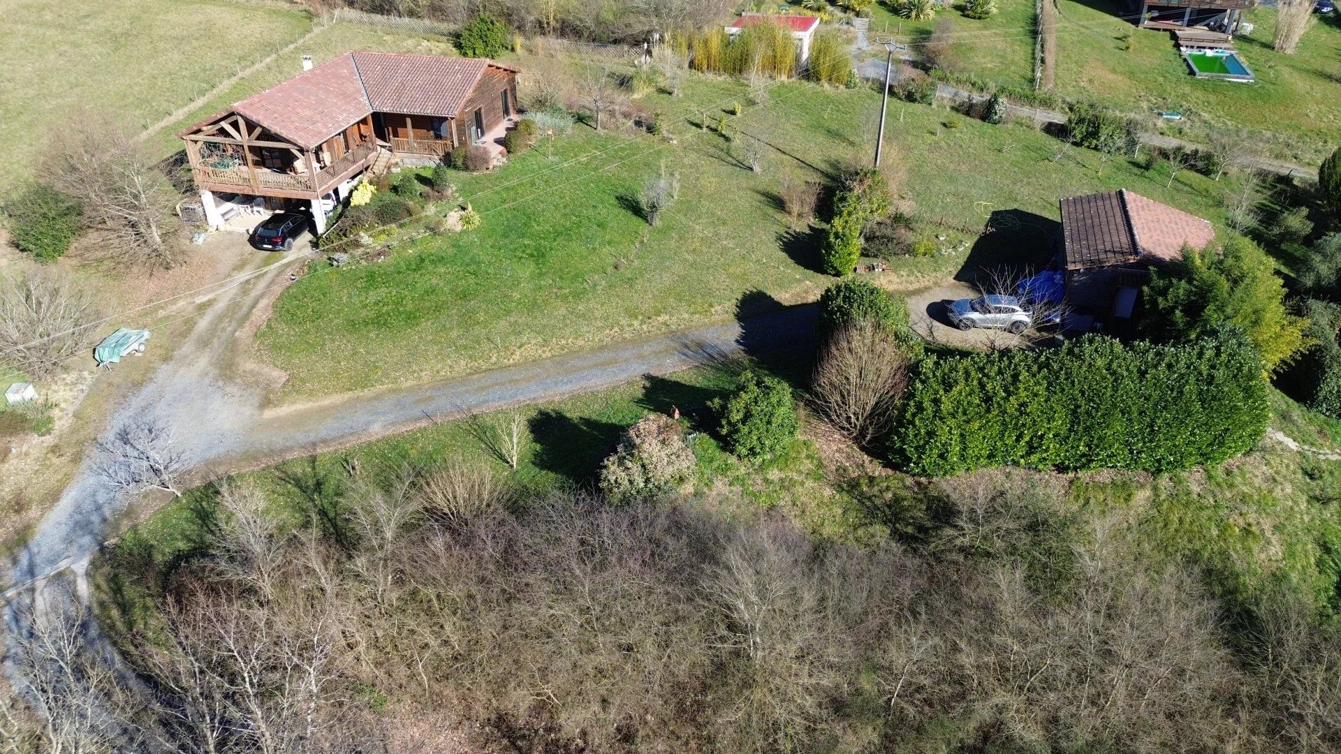 Residential in Tieste-Uragnoux, Gers 12890399