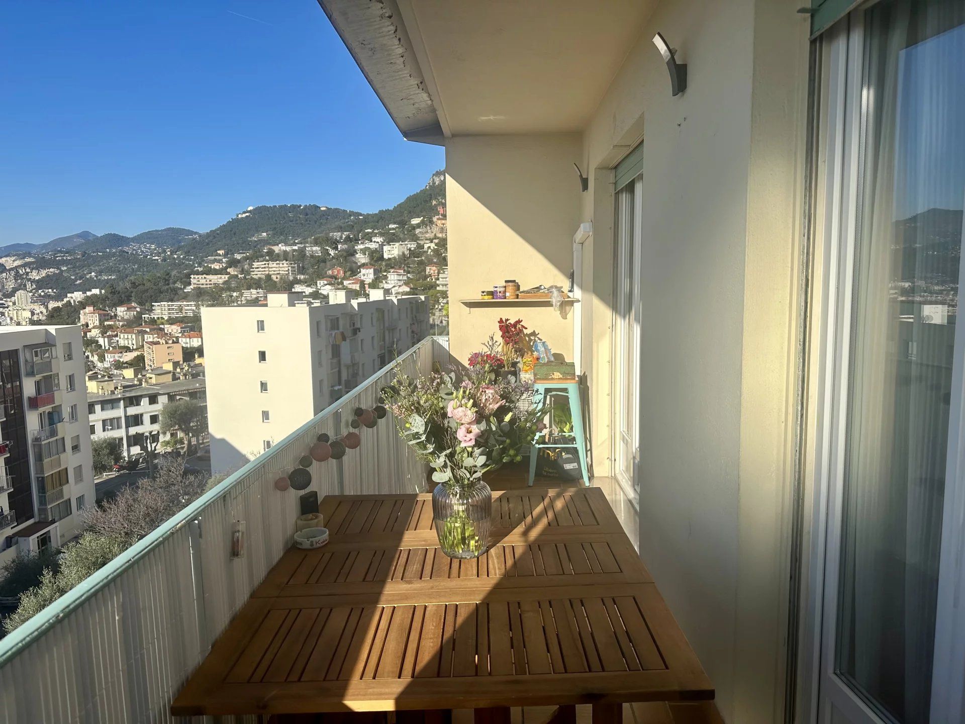 Condominium in Nice, Alpes-Maritimes 12890536