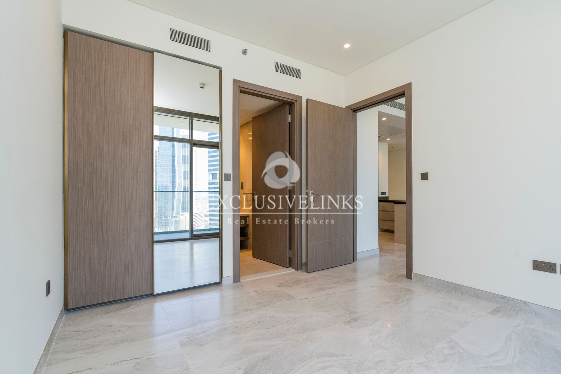 Condominium in Dubai, Dubai 12890610