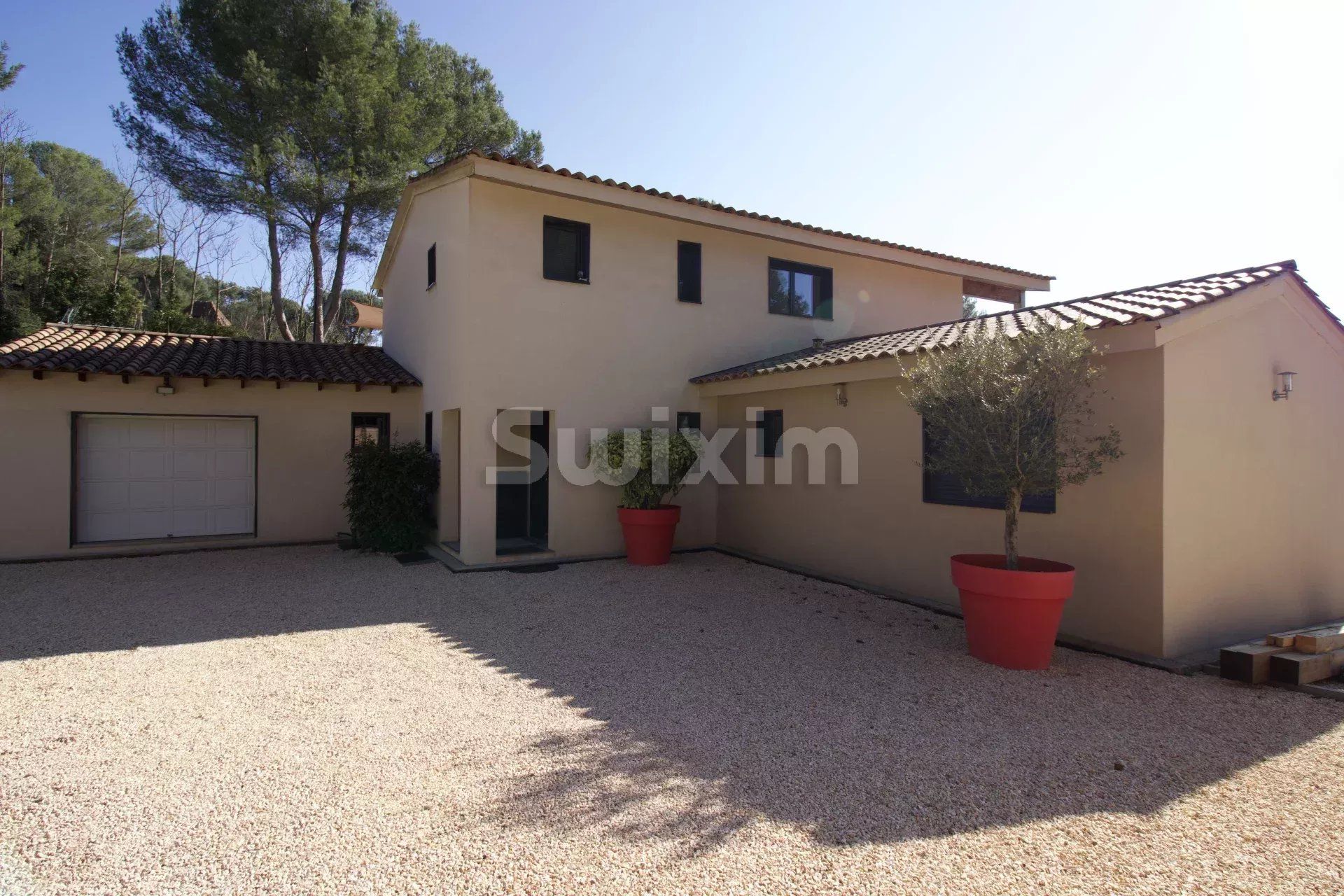 Residenziale nel Aix-en-Provence, Bouches-du-Rhône 12890875