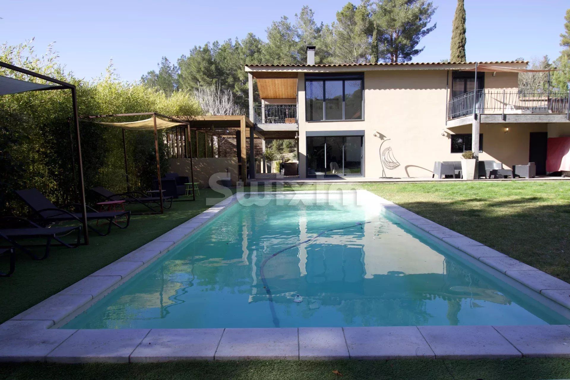 Residential in Aix-en-Provence, Bouches-du-Rhône 12890875