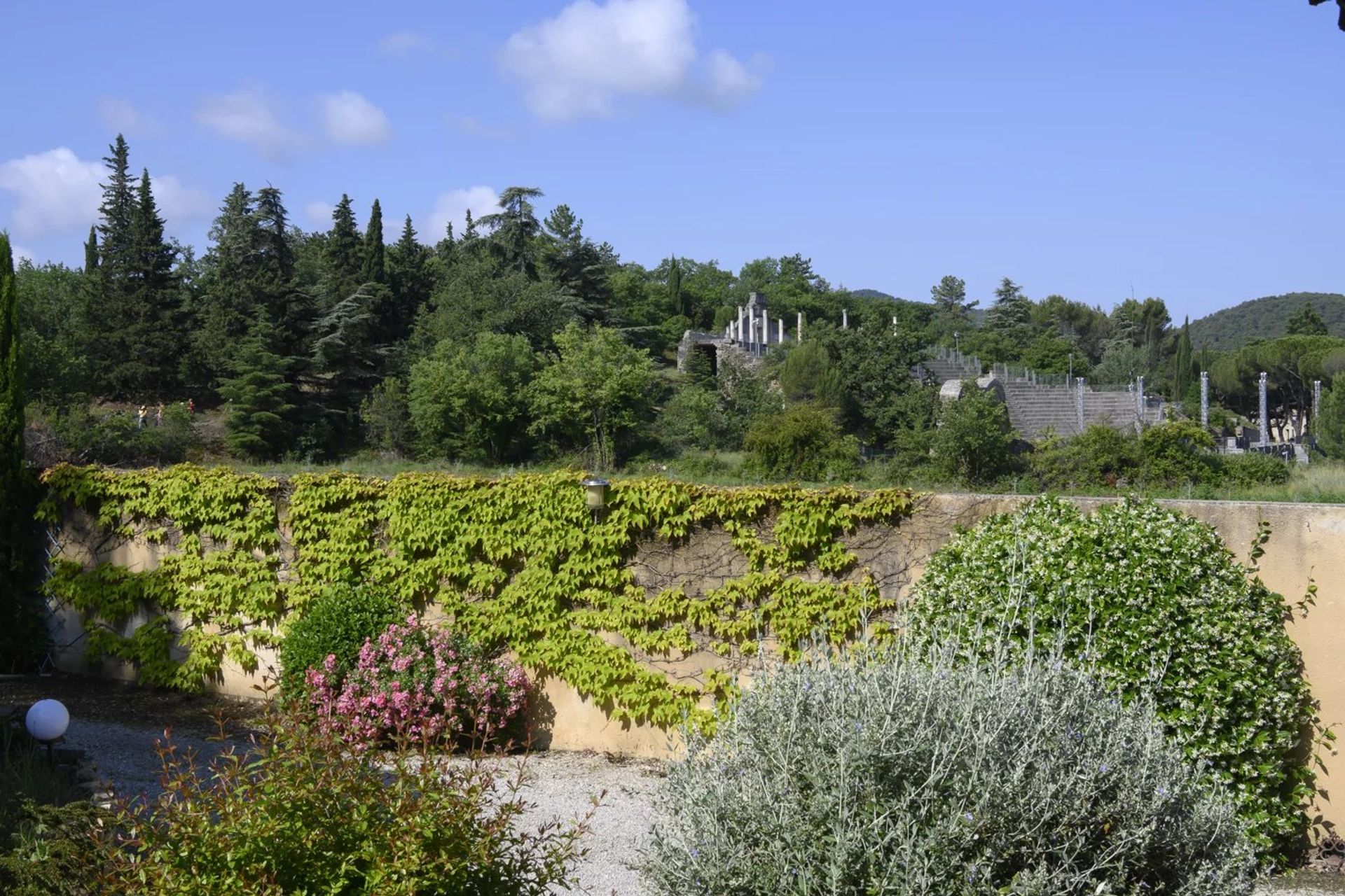 Résidentiel dans Vaison-la-Romaine, Vaucluse 12890893