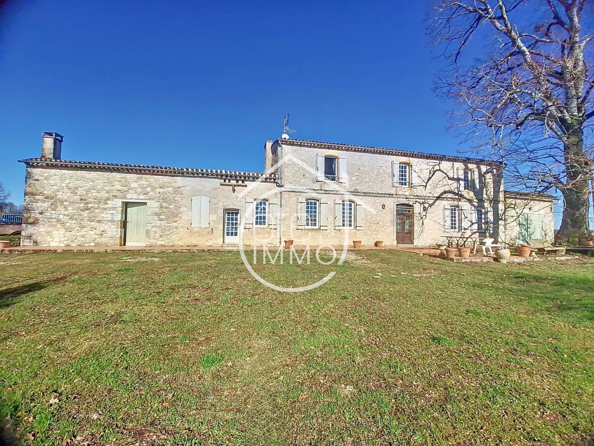 rumah dalam Port-Sainte-Foy-et-Ponchapt, Nouvelle-Aquitaine 12890948