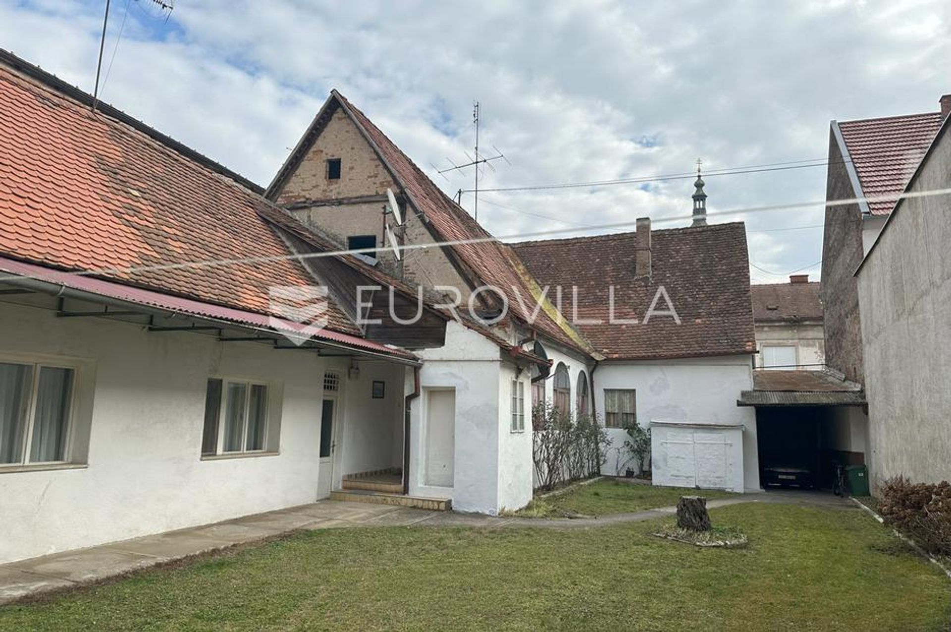 House in Pozega, Pozesko-Slavonska Zupanija 12891104