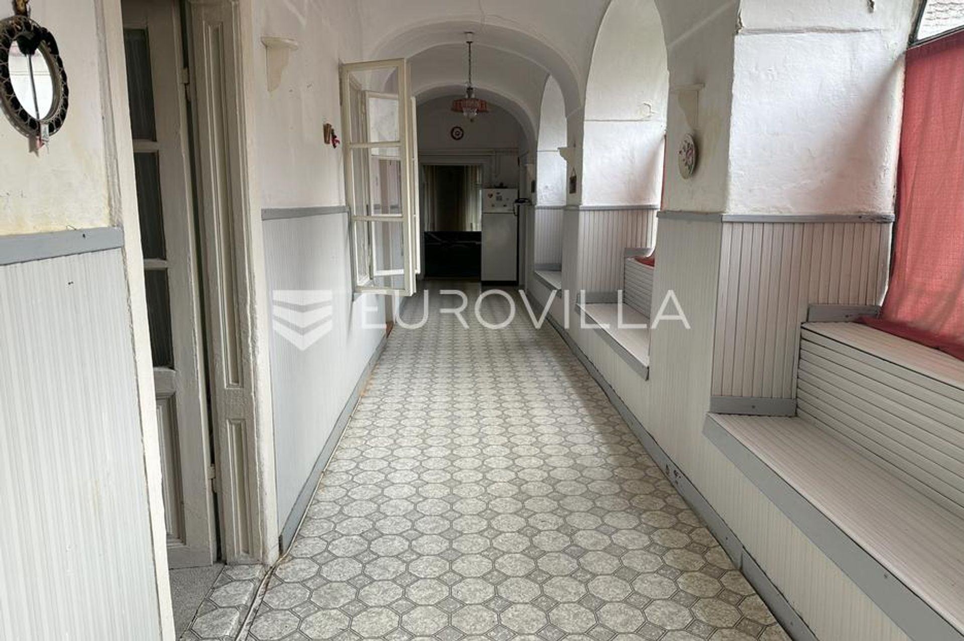 House in Pozega, Pozesko-Slavonska Zupanija 12891104