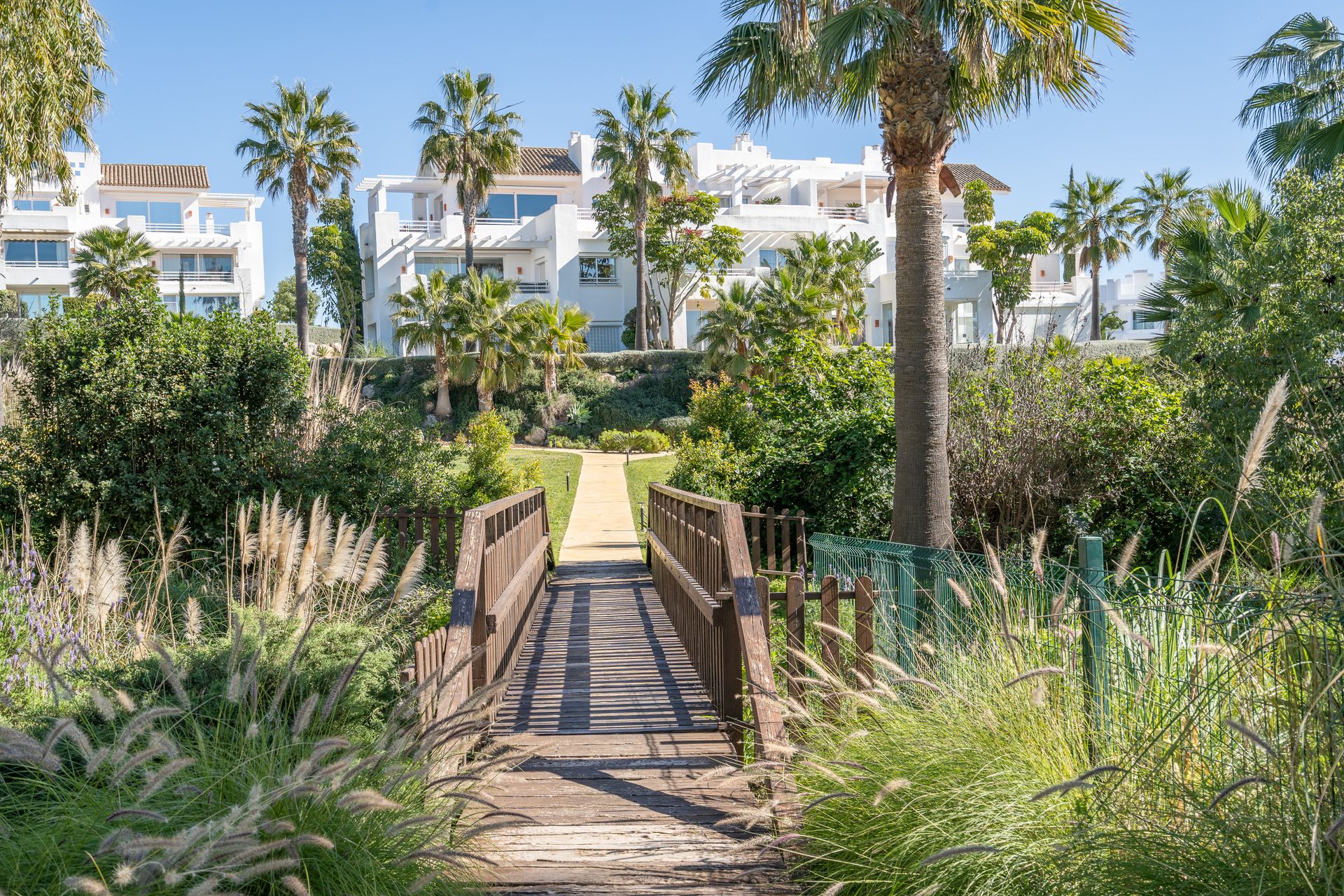 Condominium in Casares, Andalucía 12891179