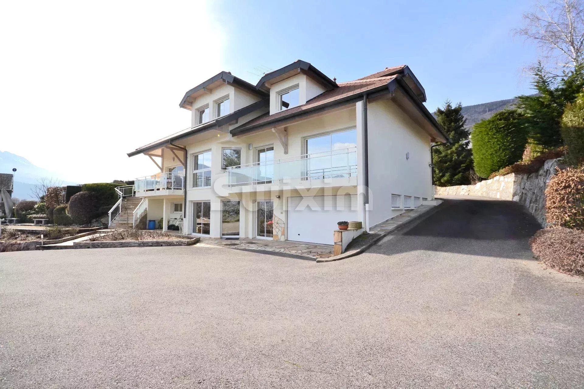 residencial no Saint-Jorioz, Haute-Savoie 12891403