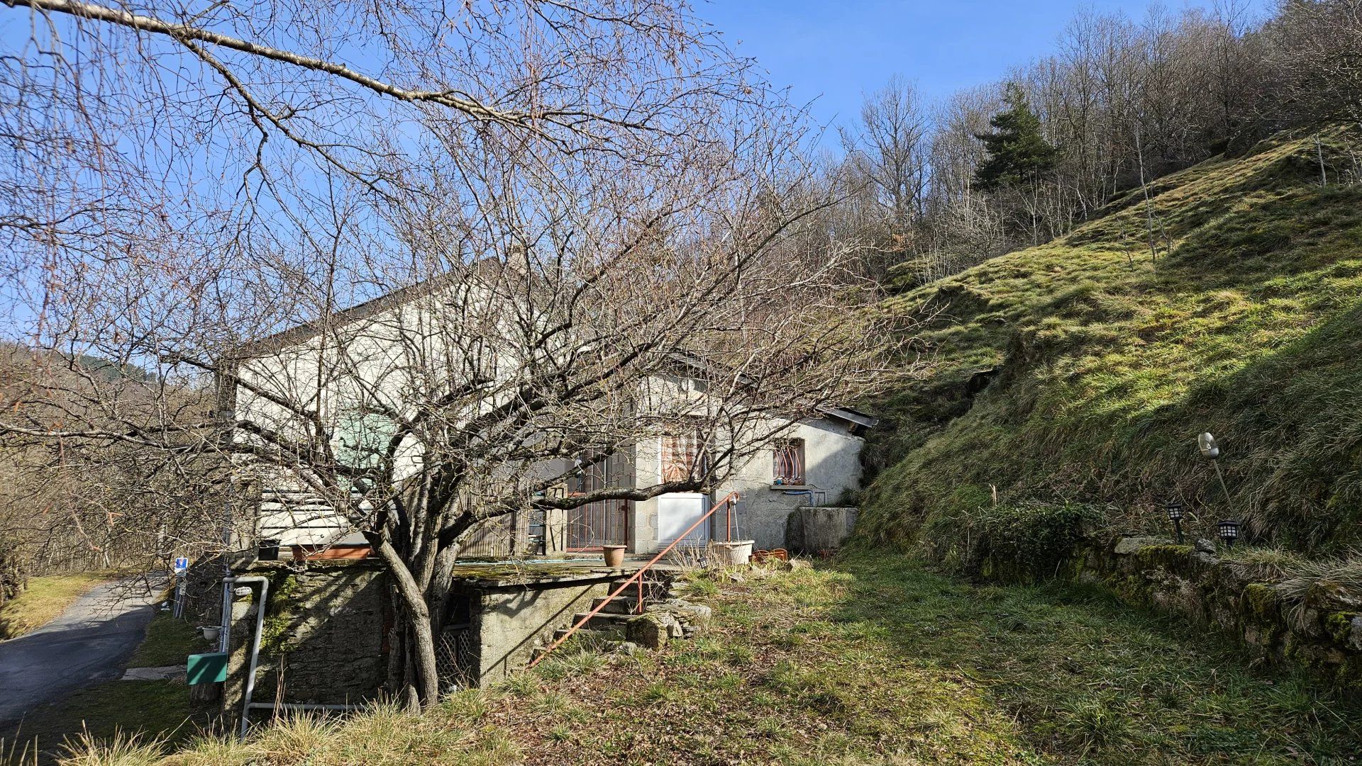 жилой дом в Saint-Andre-de-Lancize, Occitanie 12891431