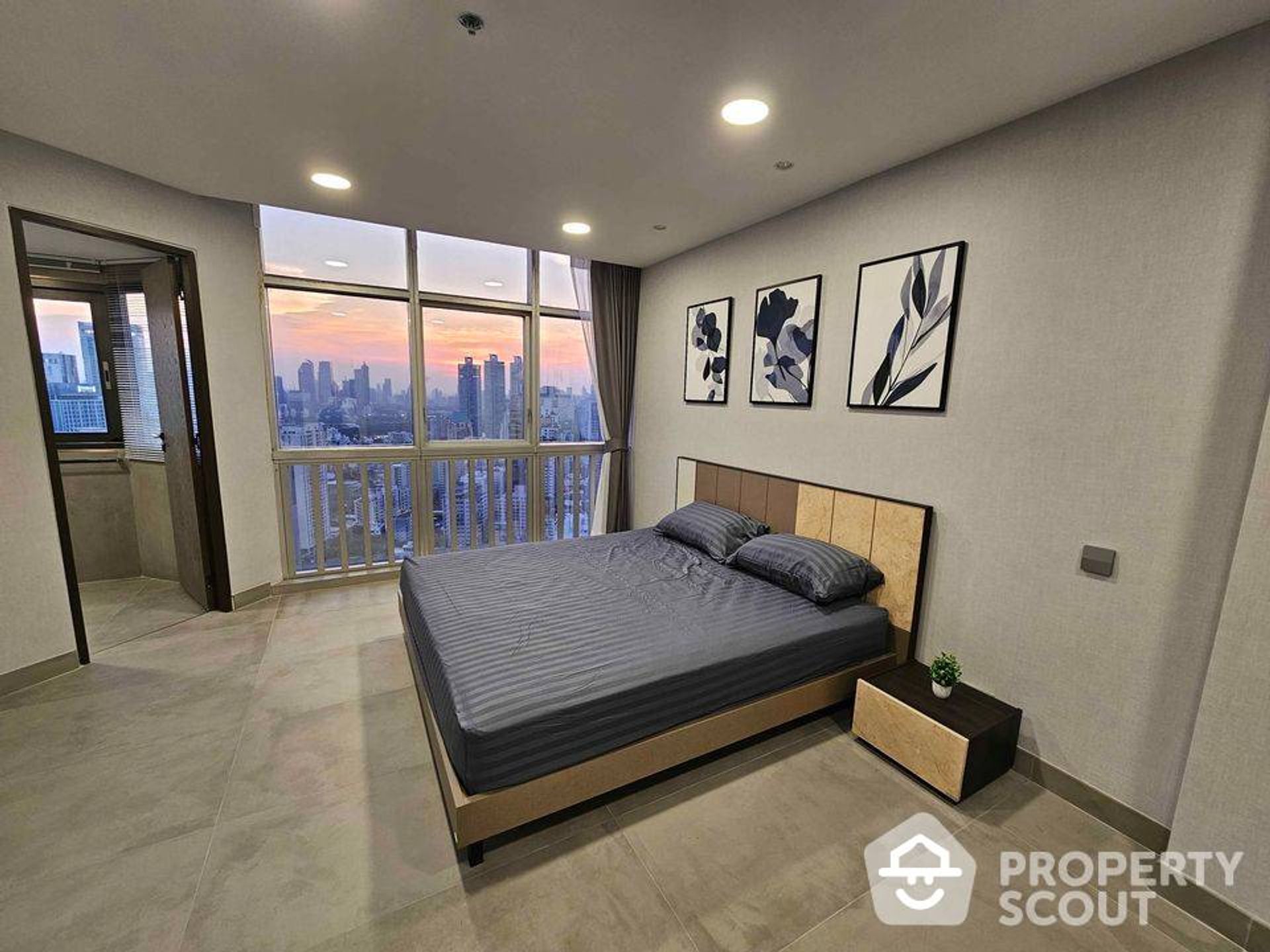 Condominium in Khlong Toei, Krung Thep Maha Nakhon 12891690