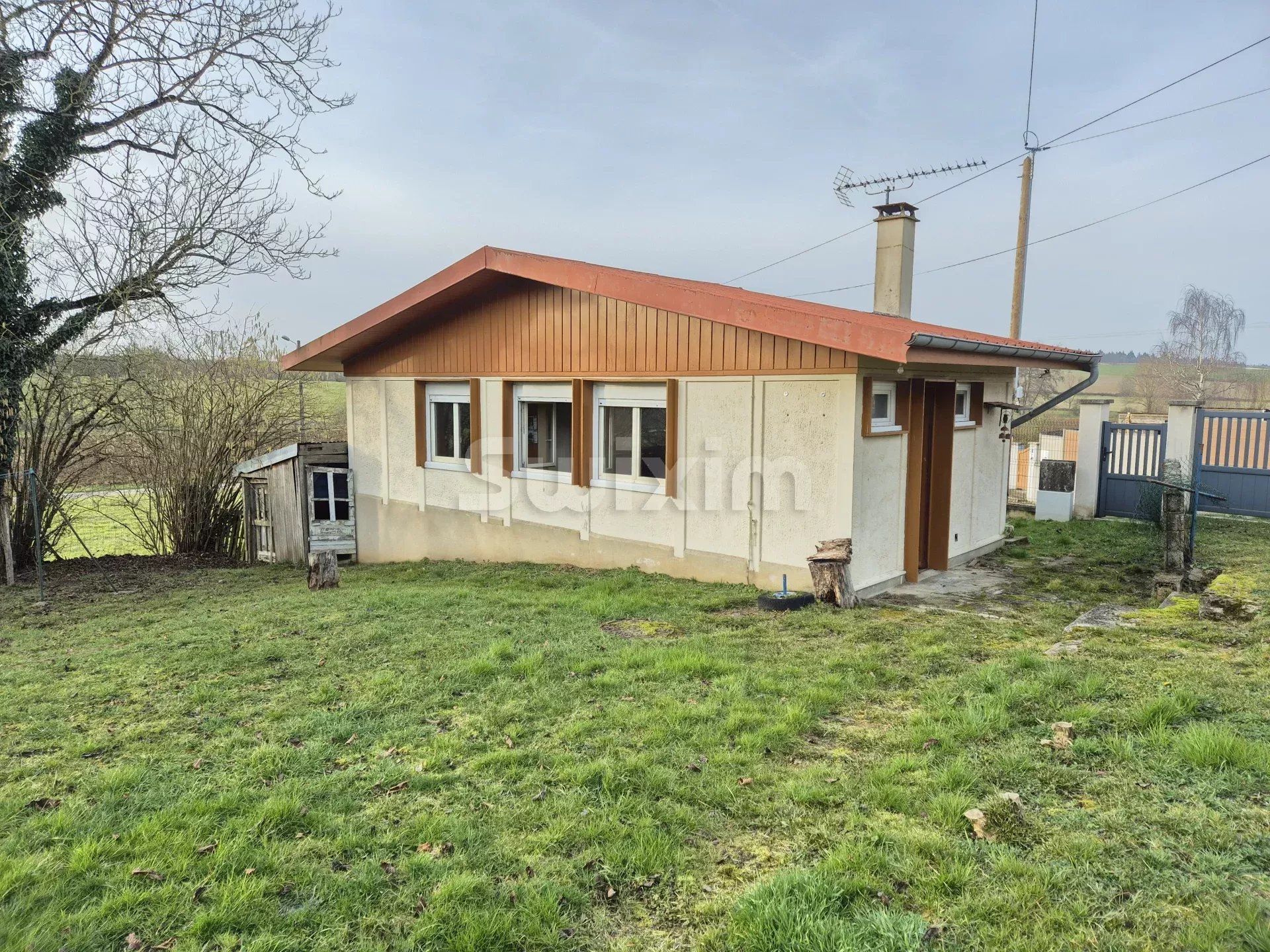 Résidentiel dans Ougney, Jura 12891830