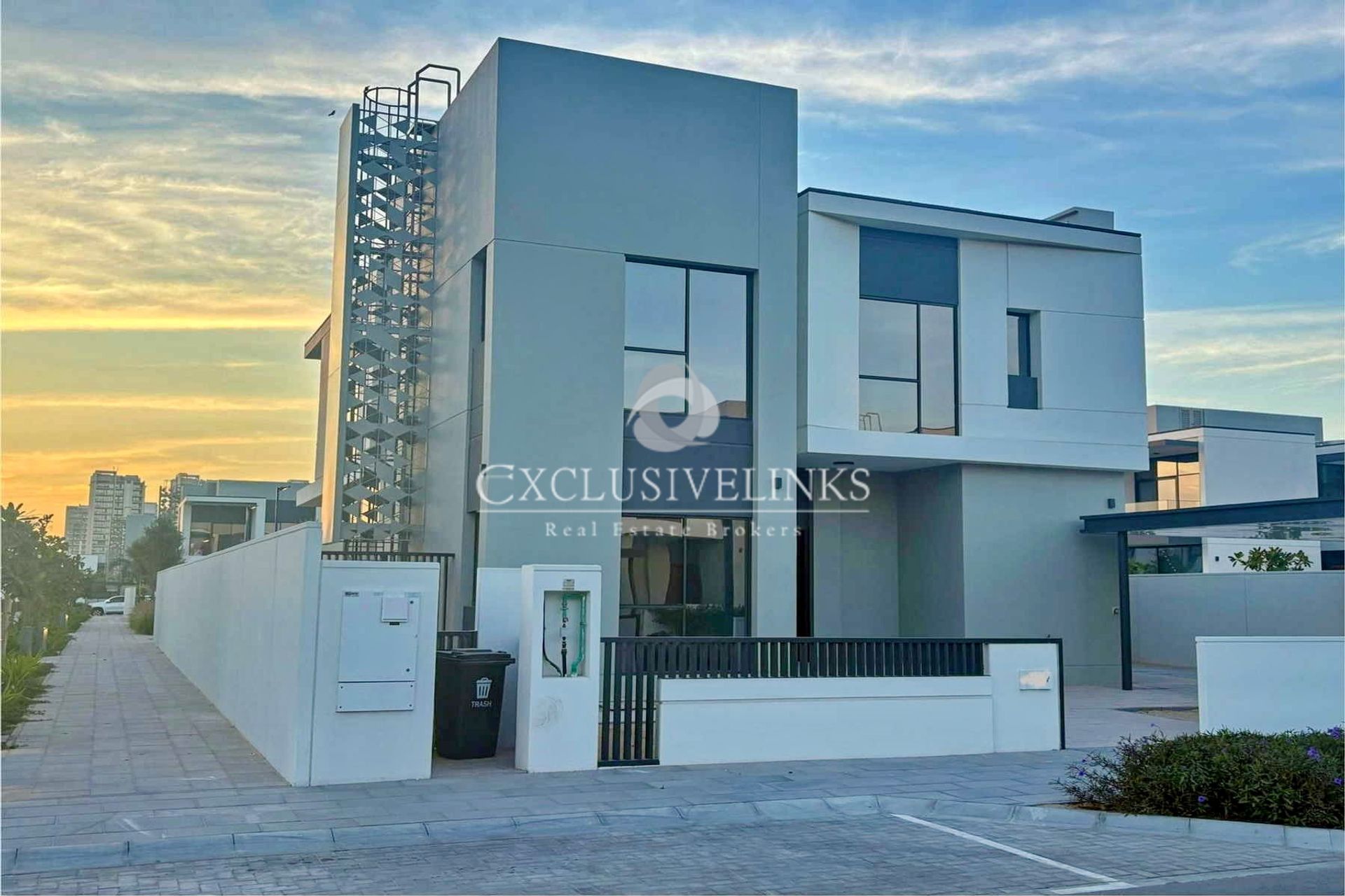 House in Dubai, Dubai 12892027