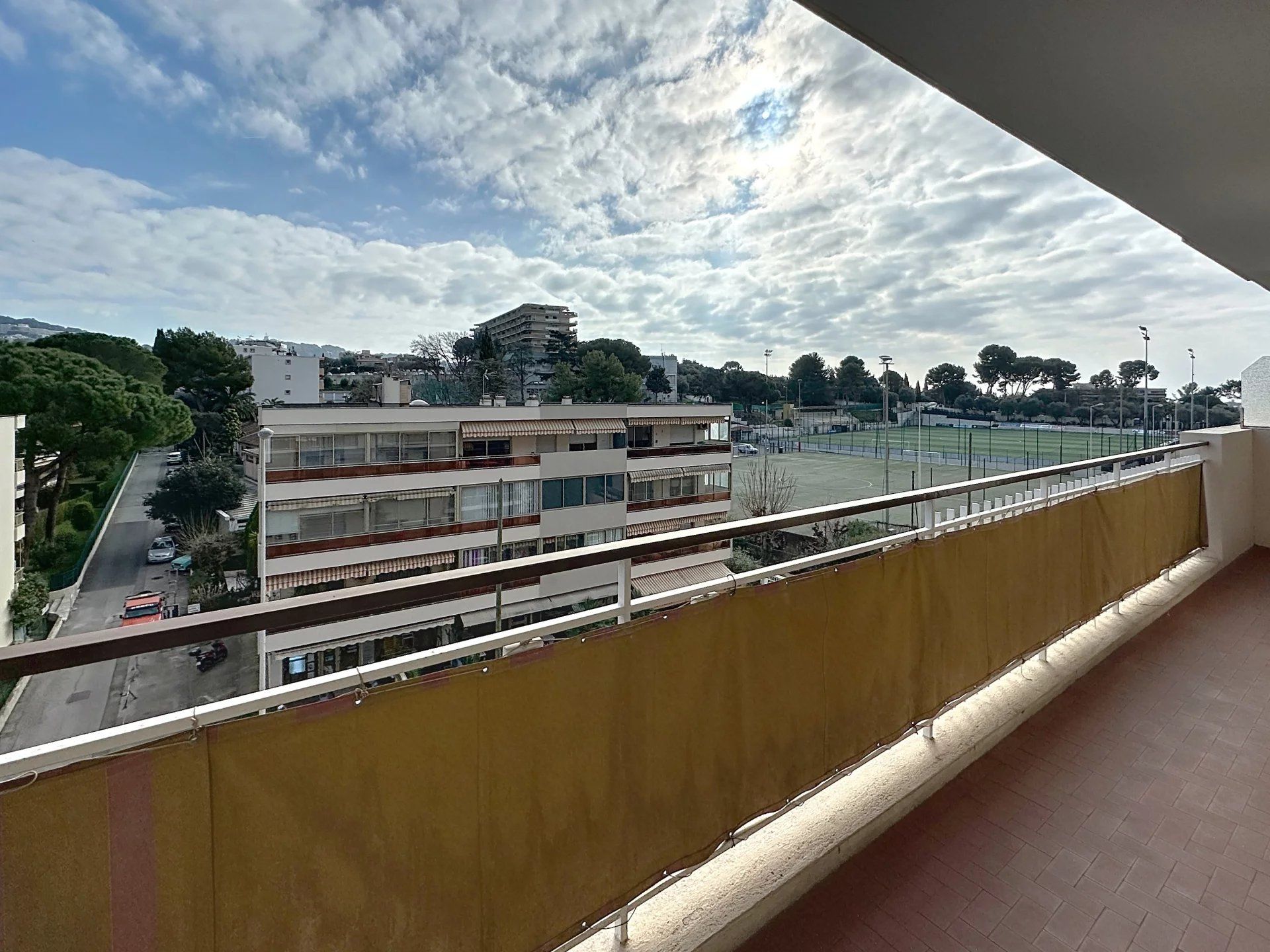 Condominio nel Le Cannet, Alpes-Maritimes 12892243