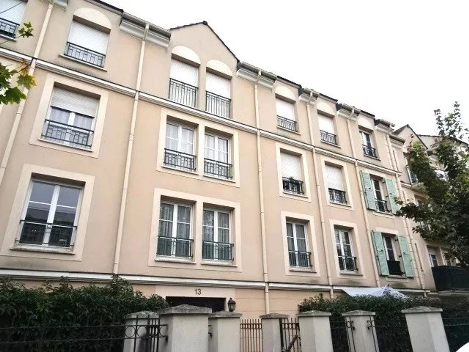 Condominium in Morangis, Essonne 12892297