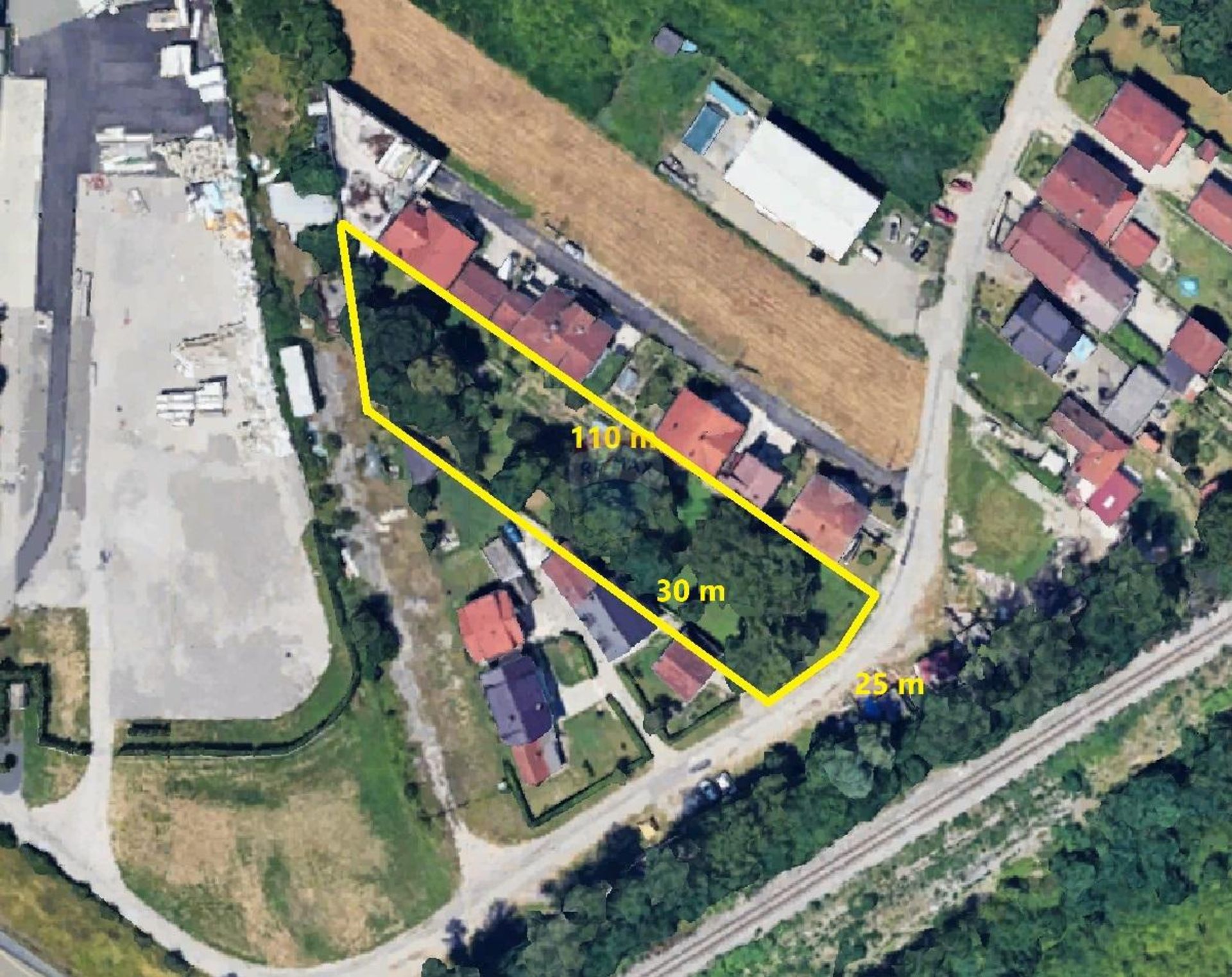 Tierra en Zadvorsko, Zagreb, Graduado 12892646