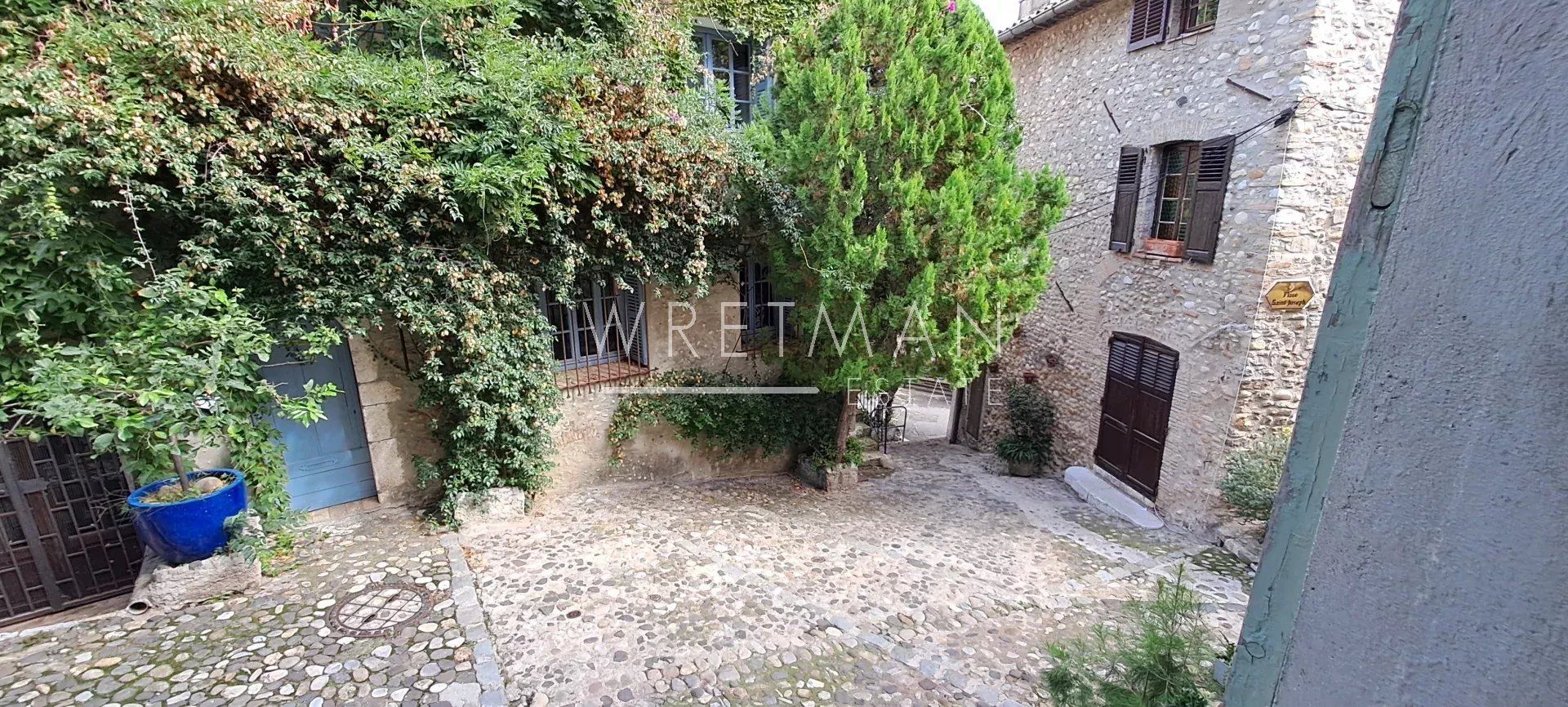 سكني في Cagnes-sur-Mer, Alpes-Maritimes 12892663