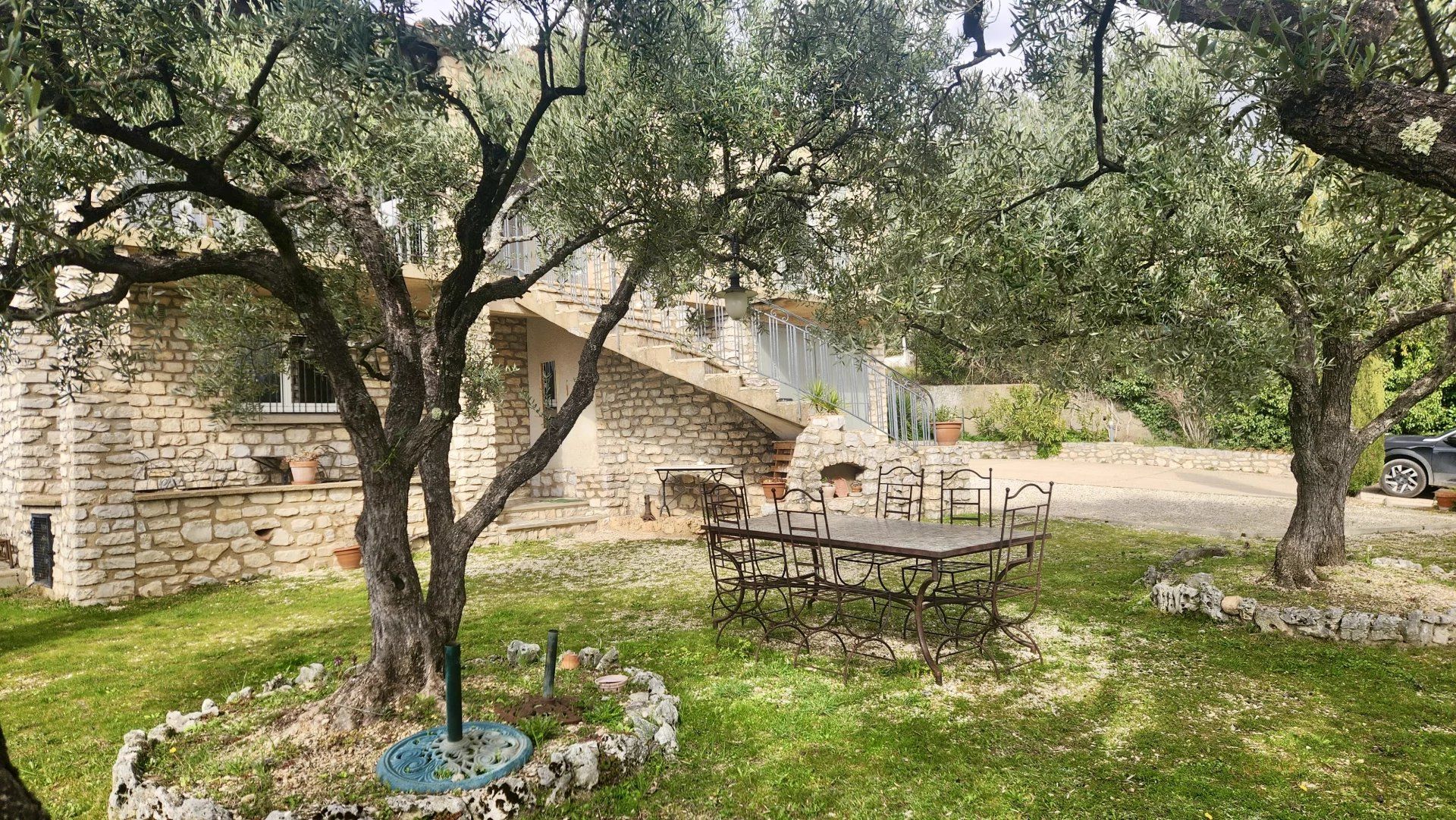 Osiedle mieszkaniowe w Saint-Saturnin-lès-Apt, Vaucluse 12892732