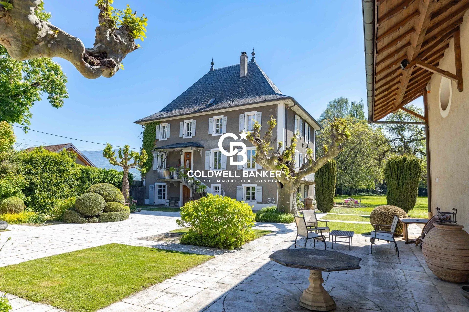 Casa nel Reignier-Ésery, Haute-Savoie 12893517