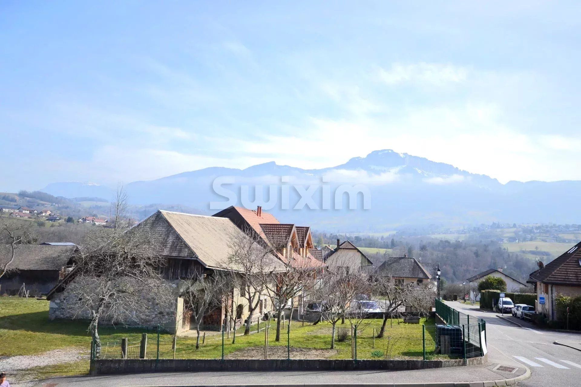 بيت في Fillière, Haute-Savoie 12893929