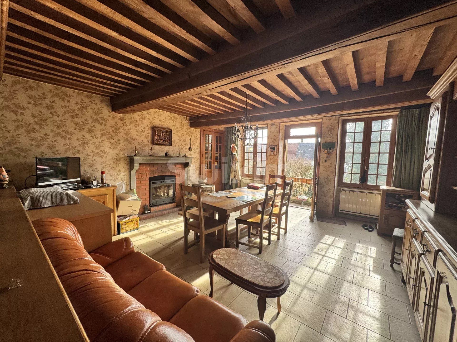 Rumah di Avallon, Bourgogne-Franche-Comte 12894017