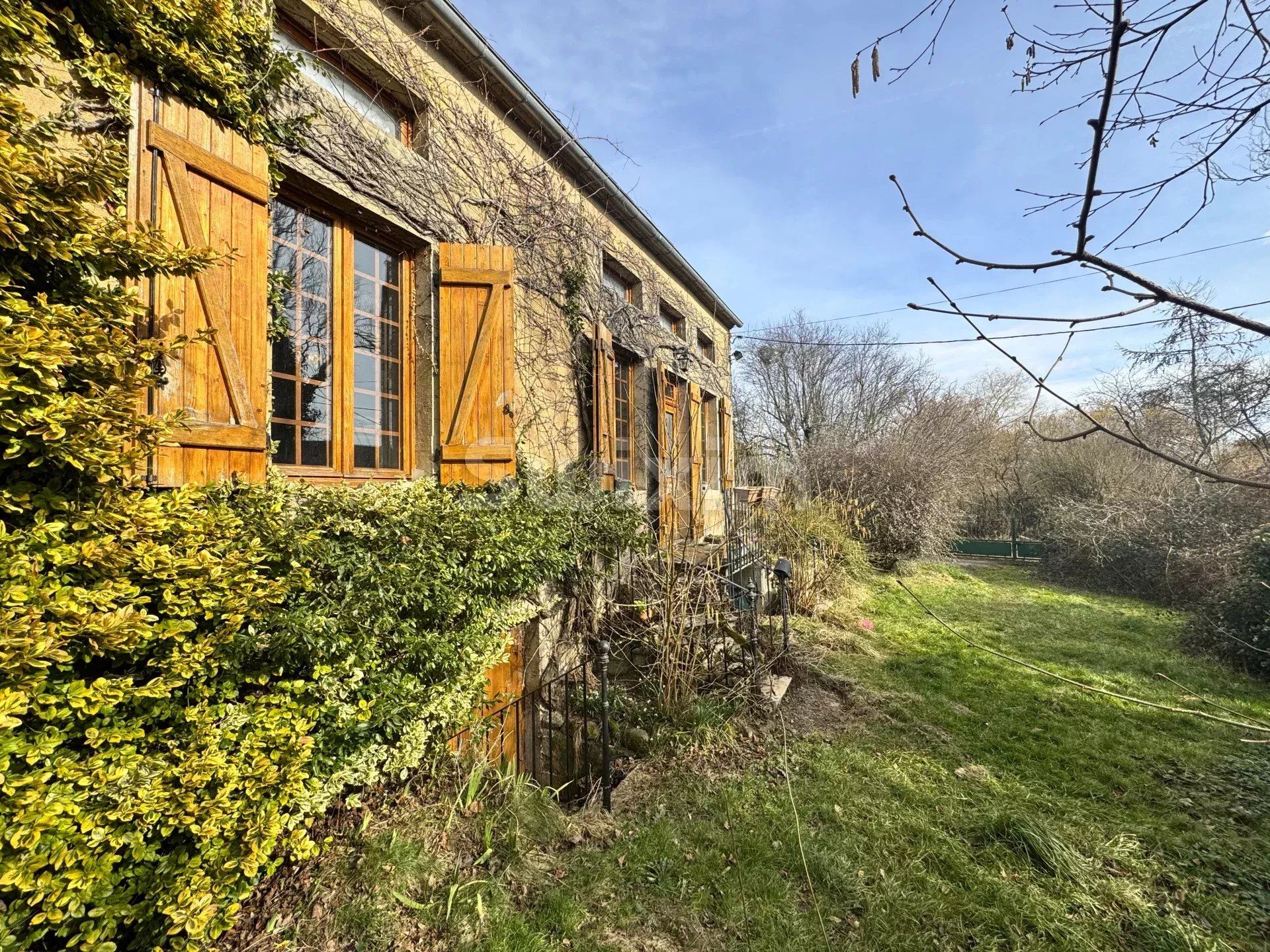 casa no Avallon, Bourgogne-Franche-Comte 12894017