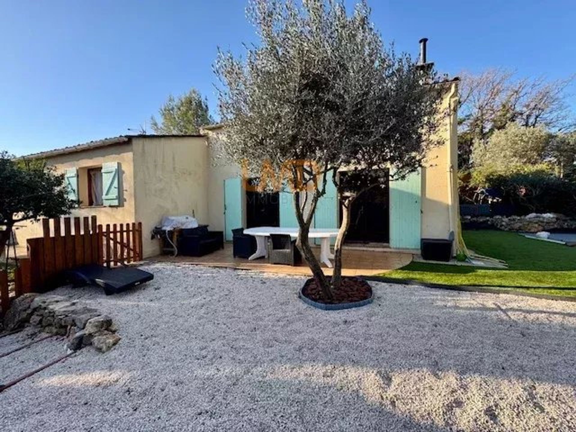 rumah dalam Figanieres, Provence-Alpes-Côte d'Azur 12894038