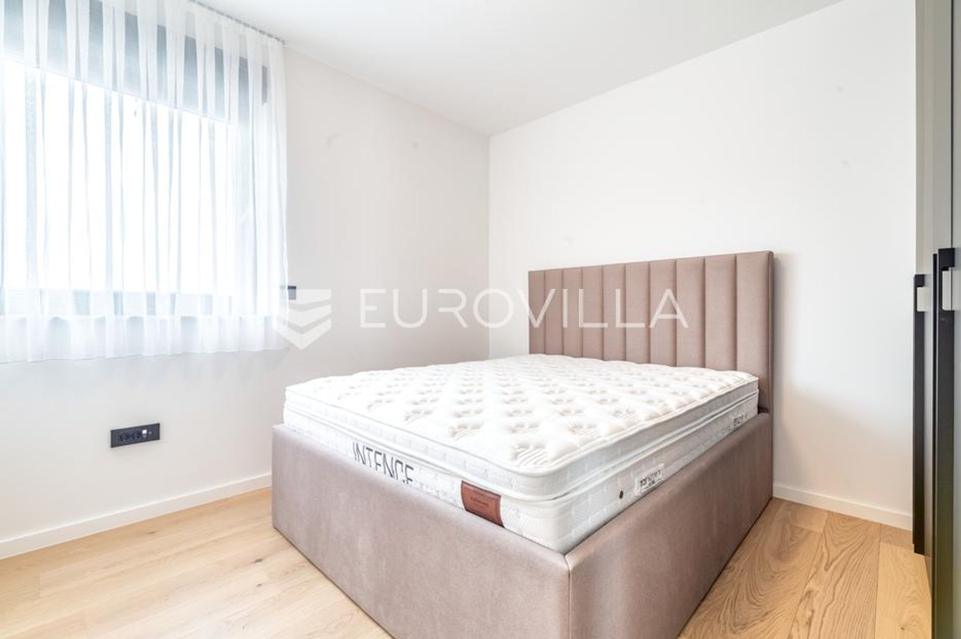 Condominium in Zagreb, Zagreb, Grad 12894115