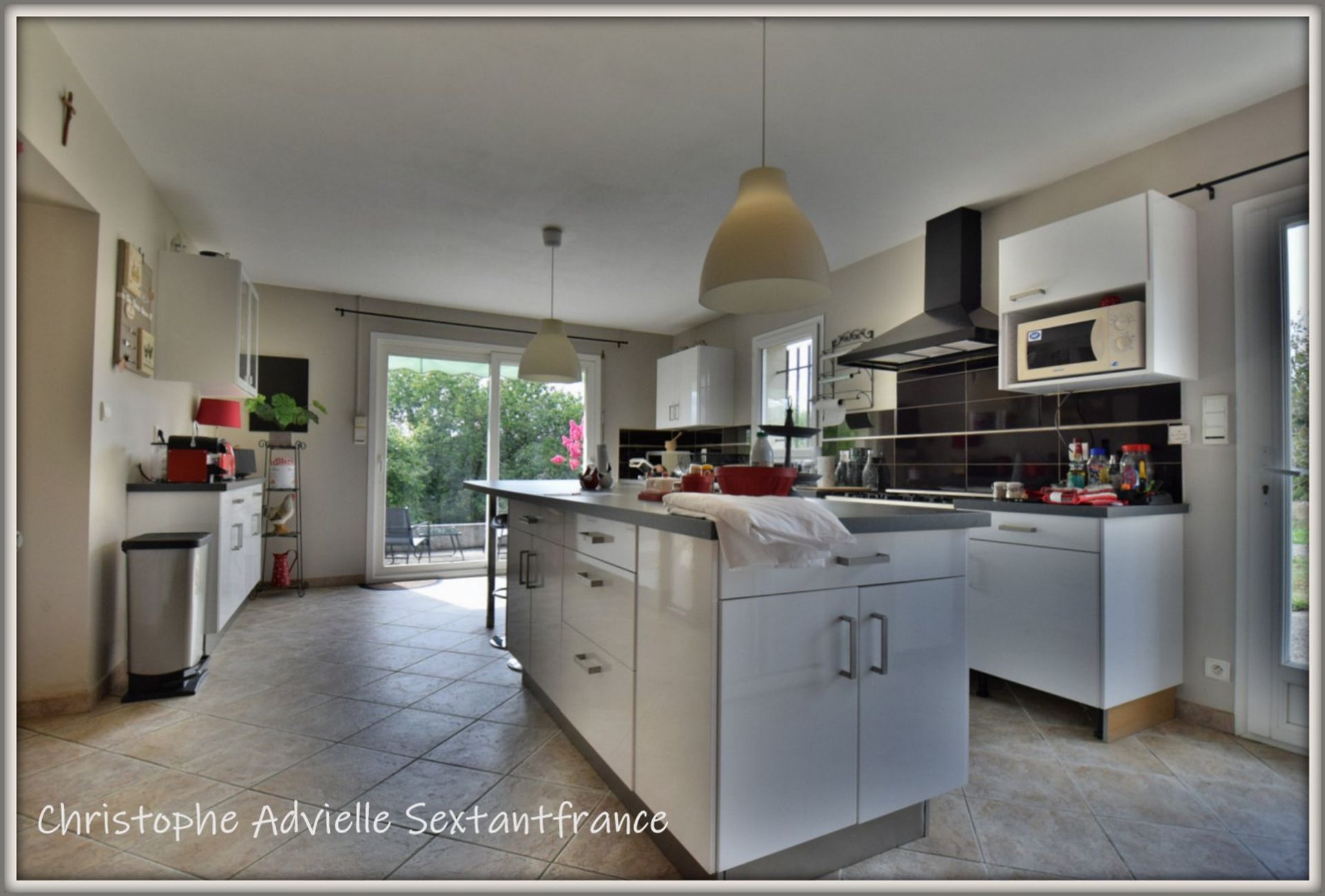 casa en Saint-Sauveur, Nouvelle-Aquitaine 12894234