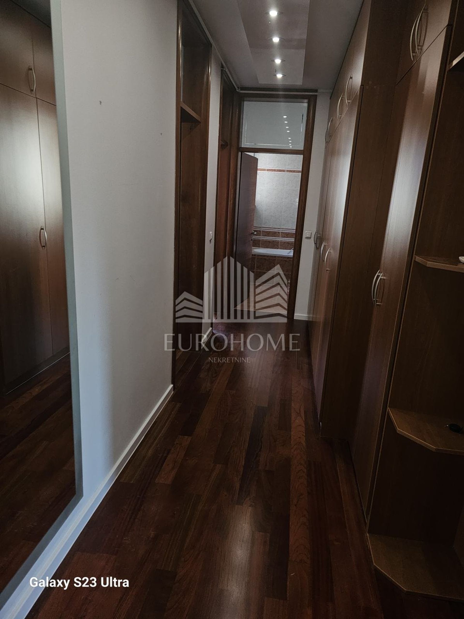 Condominio en Zagreb, Grad Zagreb 12894296