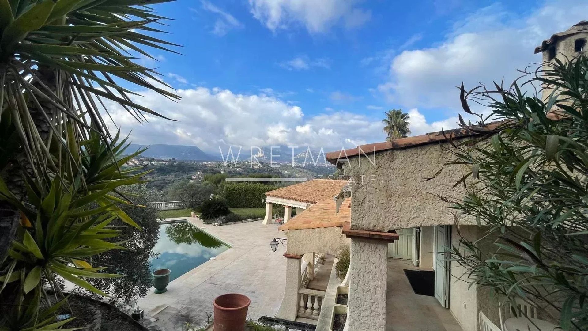 Haus im La Gaude, Provence-Alpes-Cote d'Azur 12894427