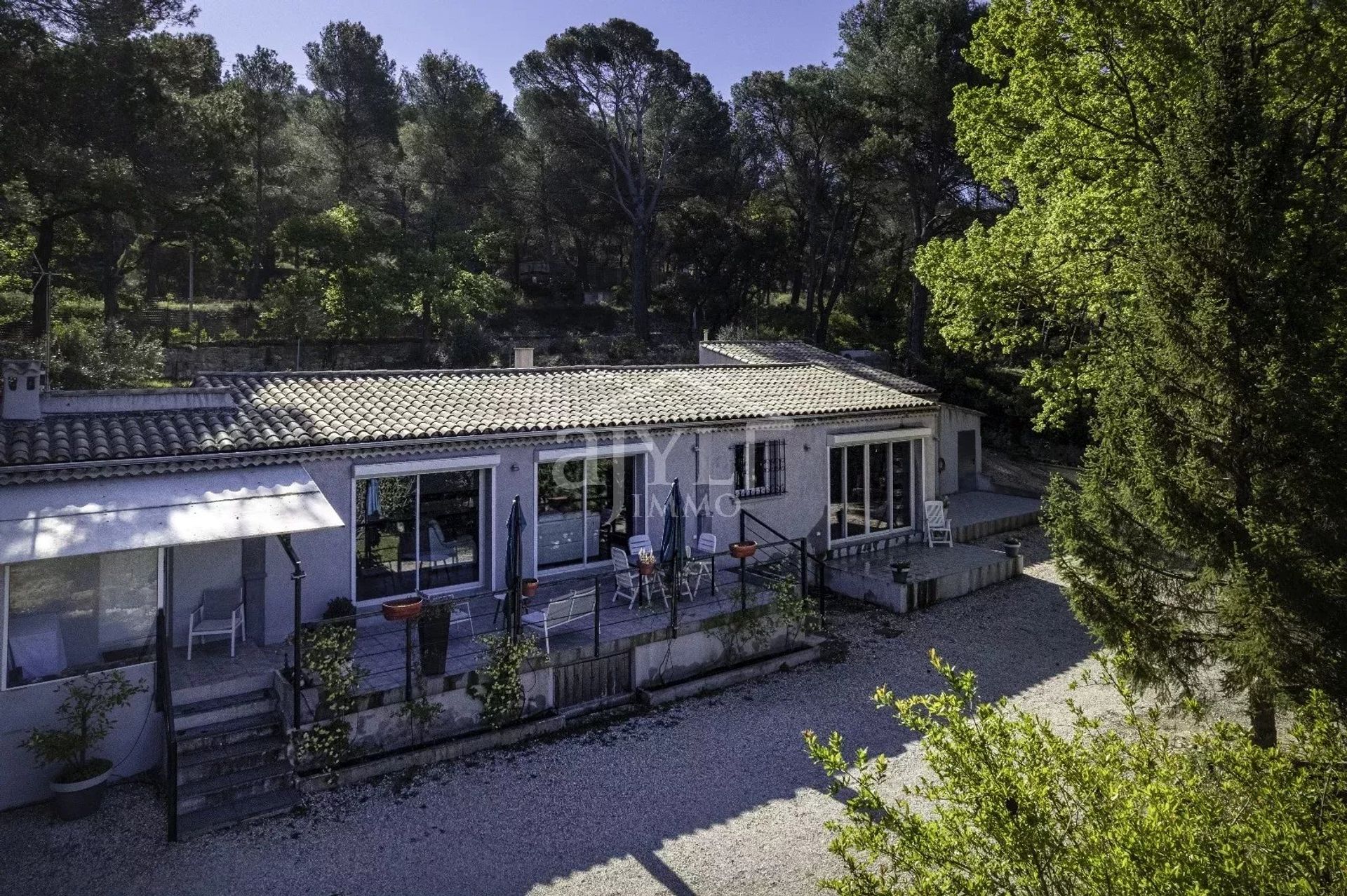 House in Rognes, Bouches-du-Rhône 12894474