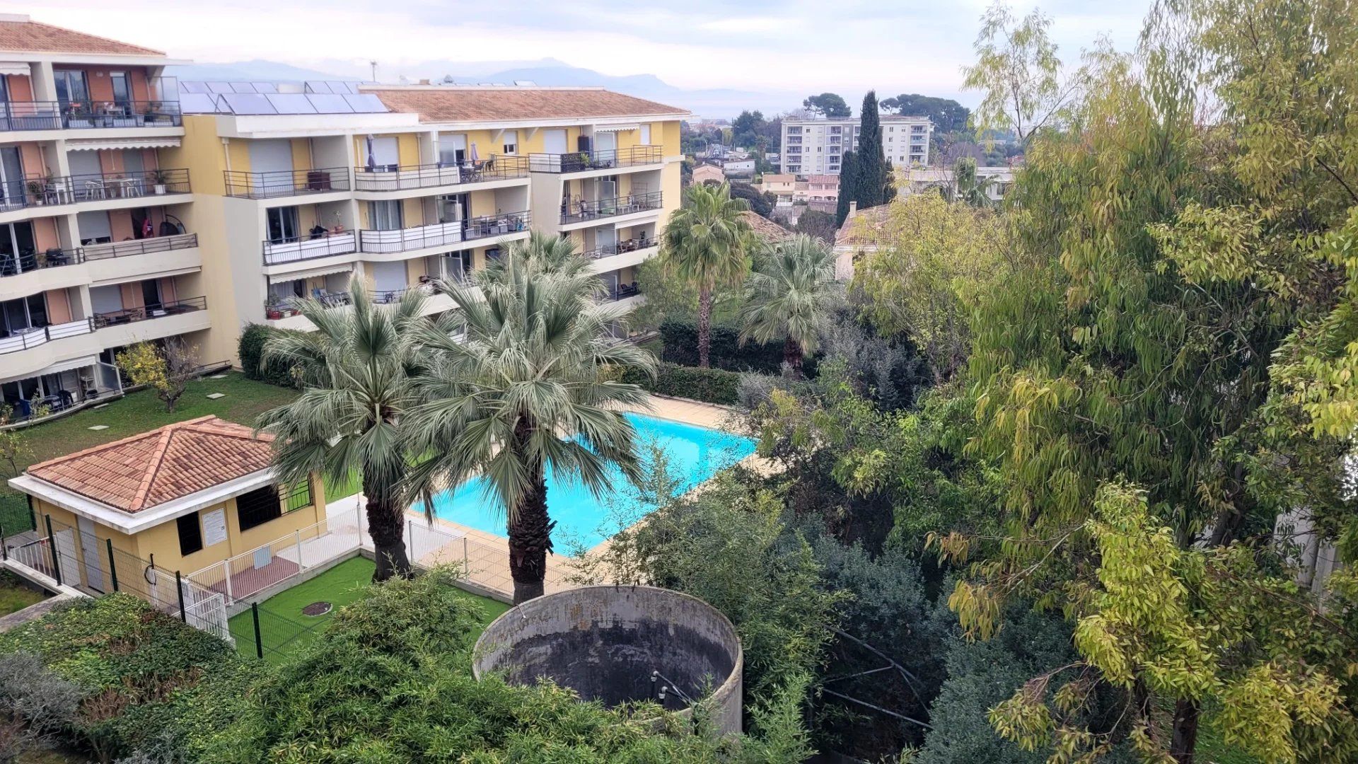 Eigentumswohnung im Antibes, Alpes-Maritimes 12894498