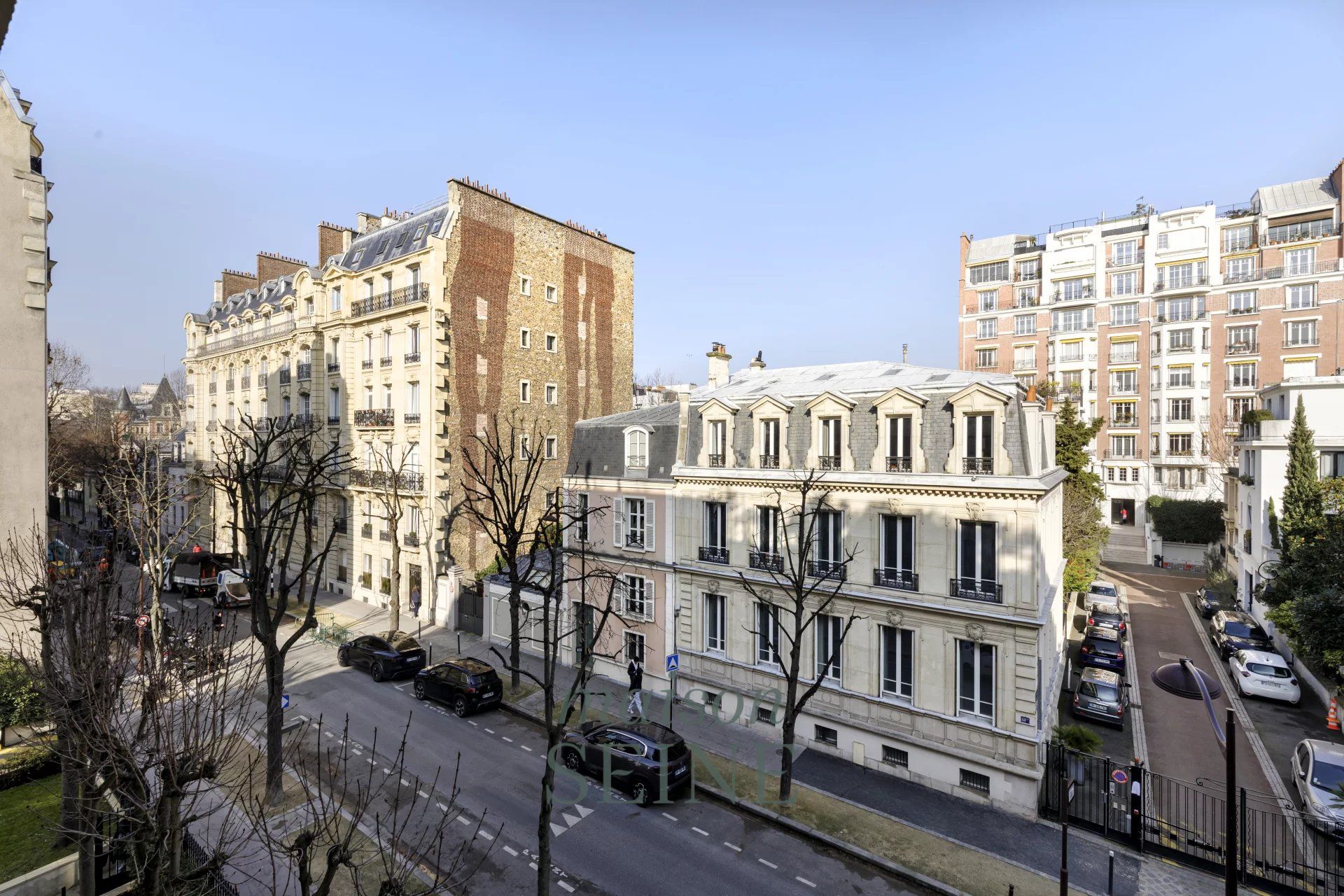 Condominio nel Neuilly-sur-Seine, Hauts-de-Seine 12895001