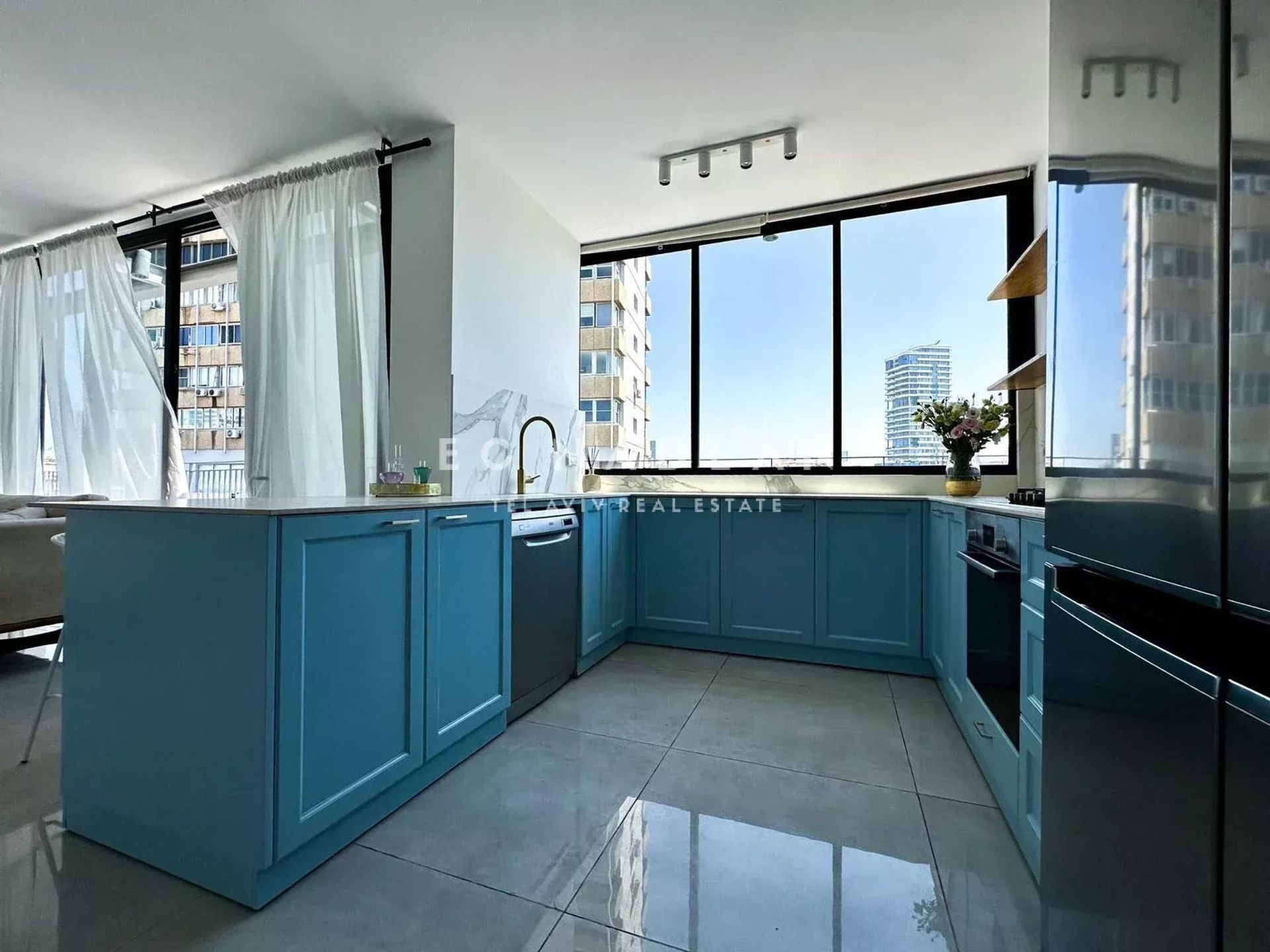 Condominium in Tel Aviv - Jaffa, Tel Aviv - Jaffa 12895019