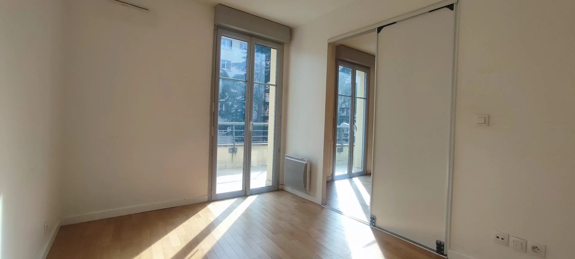 Condominio nel Chaville, Hauts-de-Seine 12895040