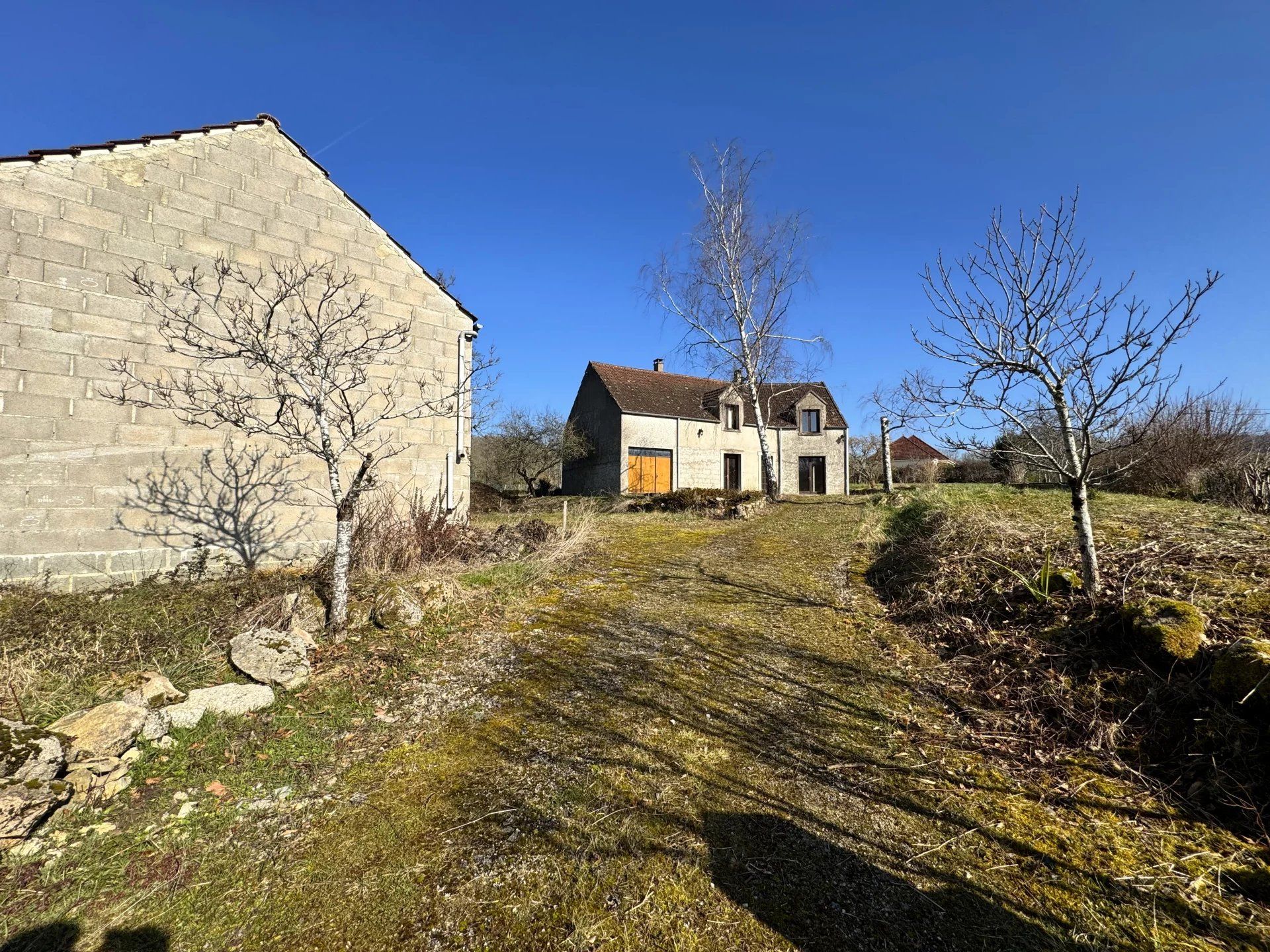 Rumah di Avallon, Bourgogne-Franche-Comte 12895061