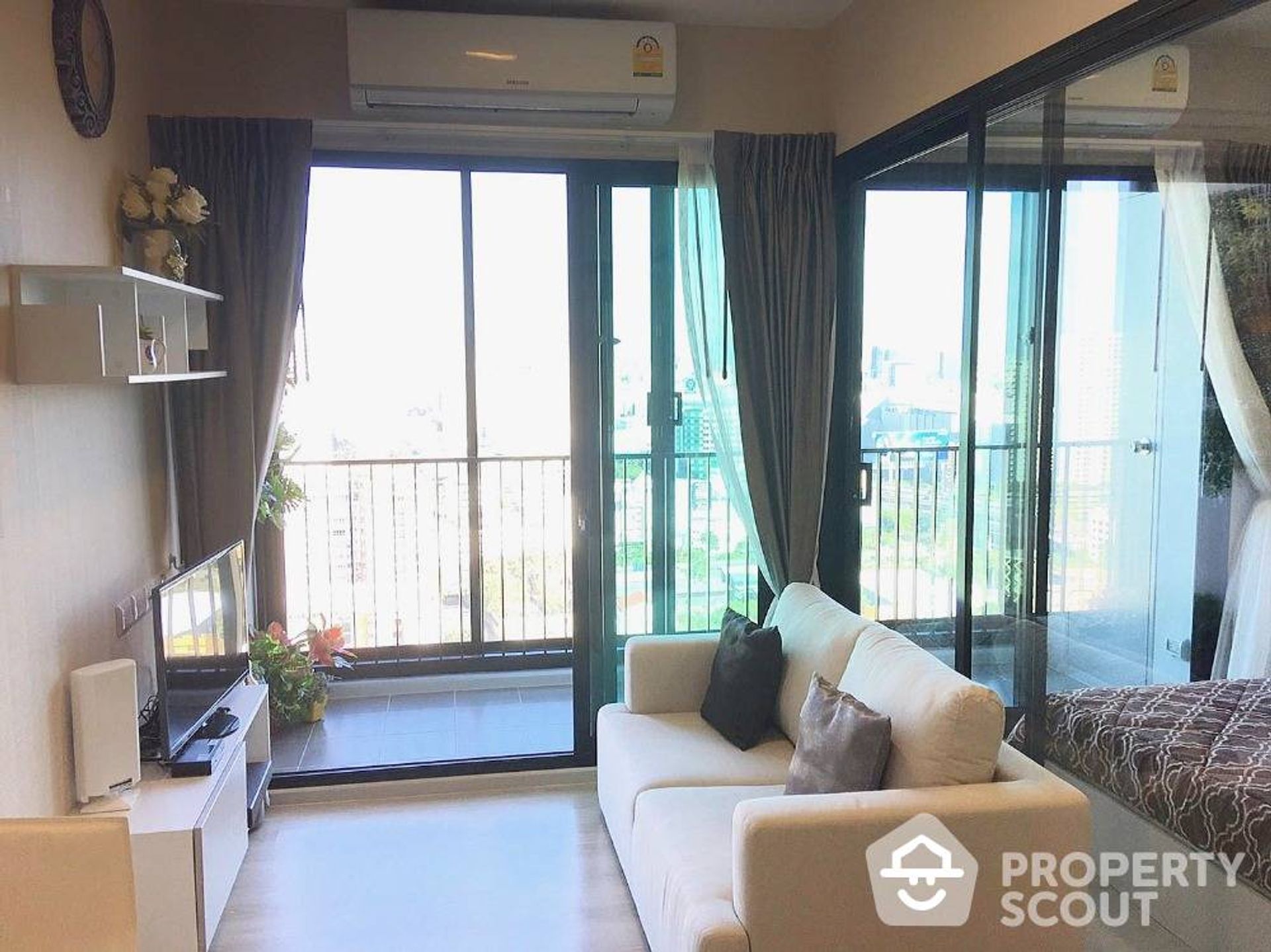 Condominium in Ban Na Song, Krung Thep Maha Nakhon 12895397