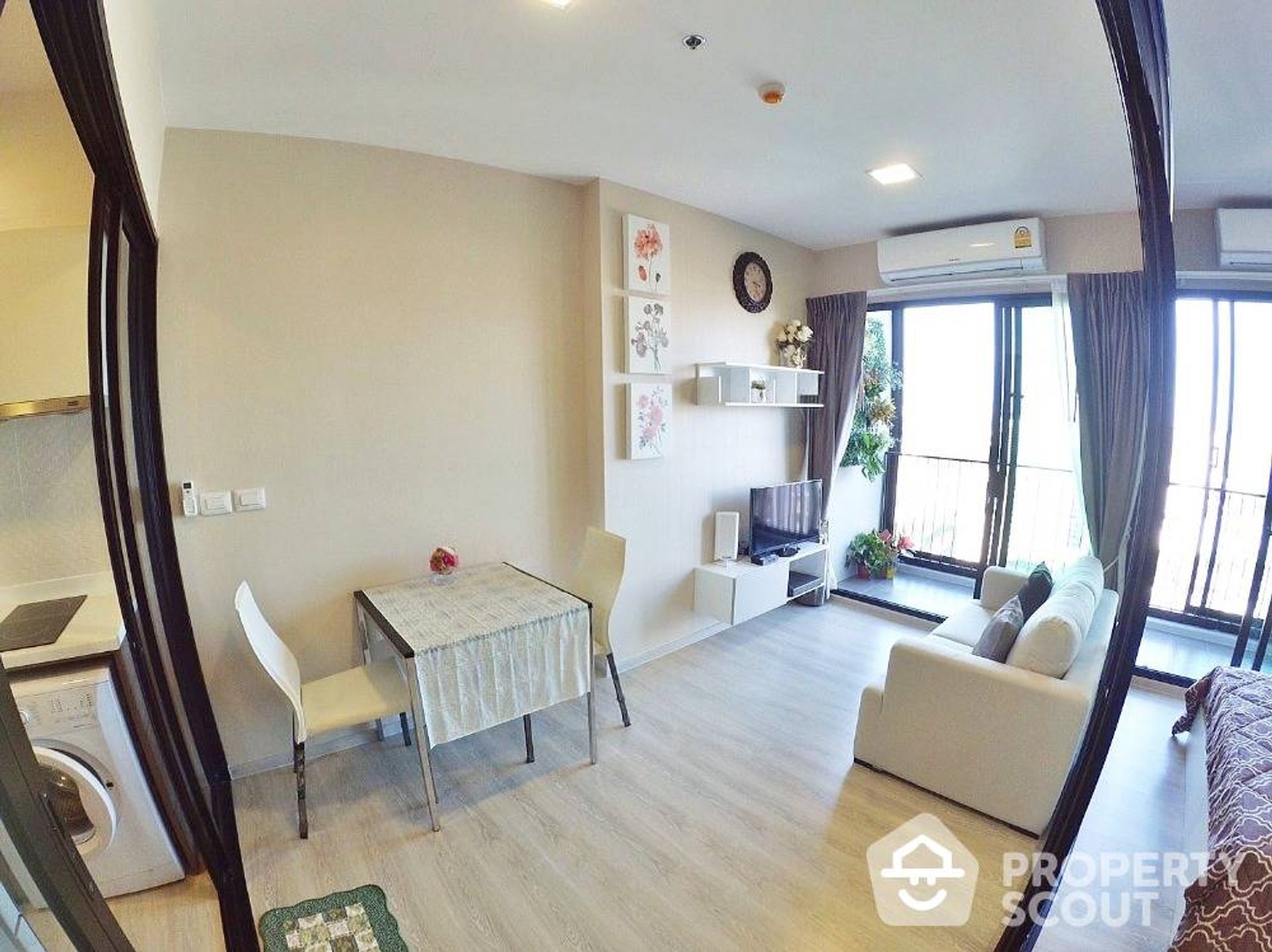 Condominium in Ban Na Song, Krung Thep Maha Nakhon 12895397