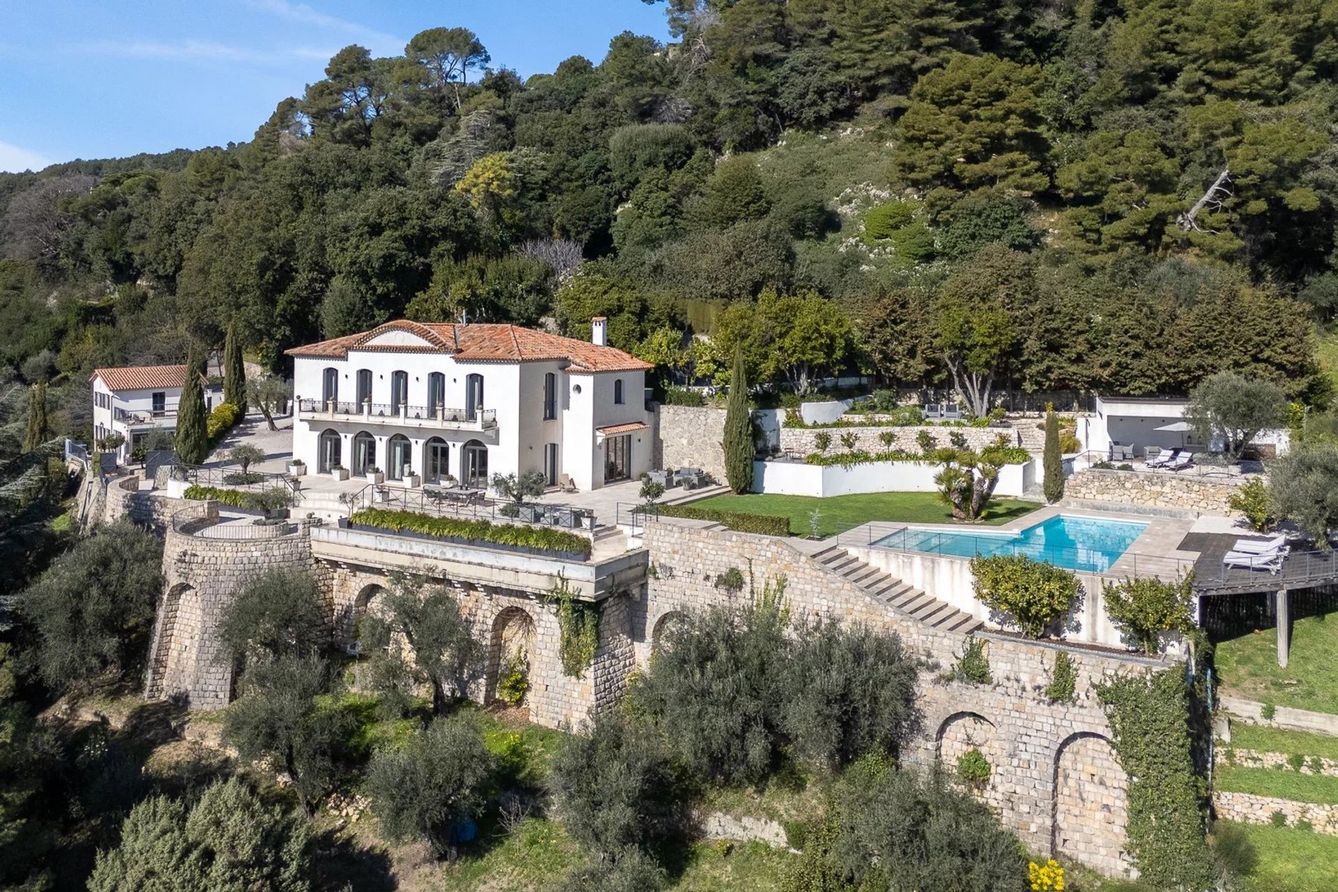 loger dans Grasse, Provence-Alpes-Côte d'Azur 12895547