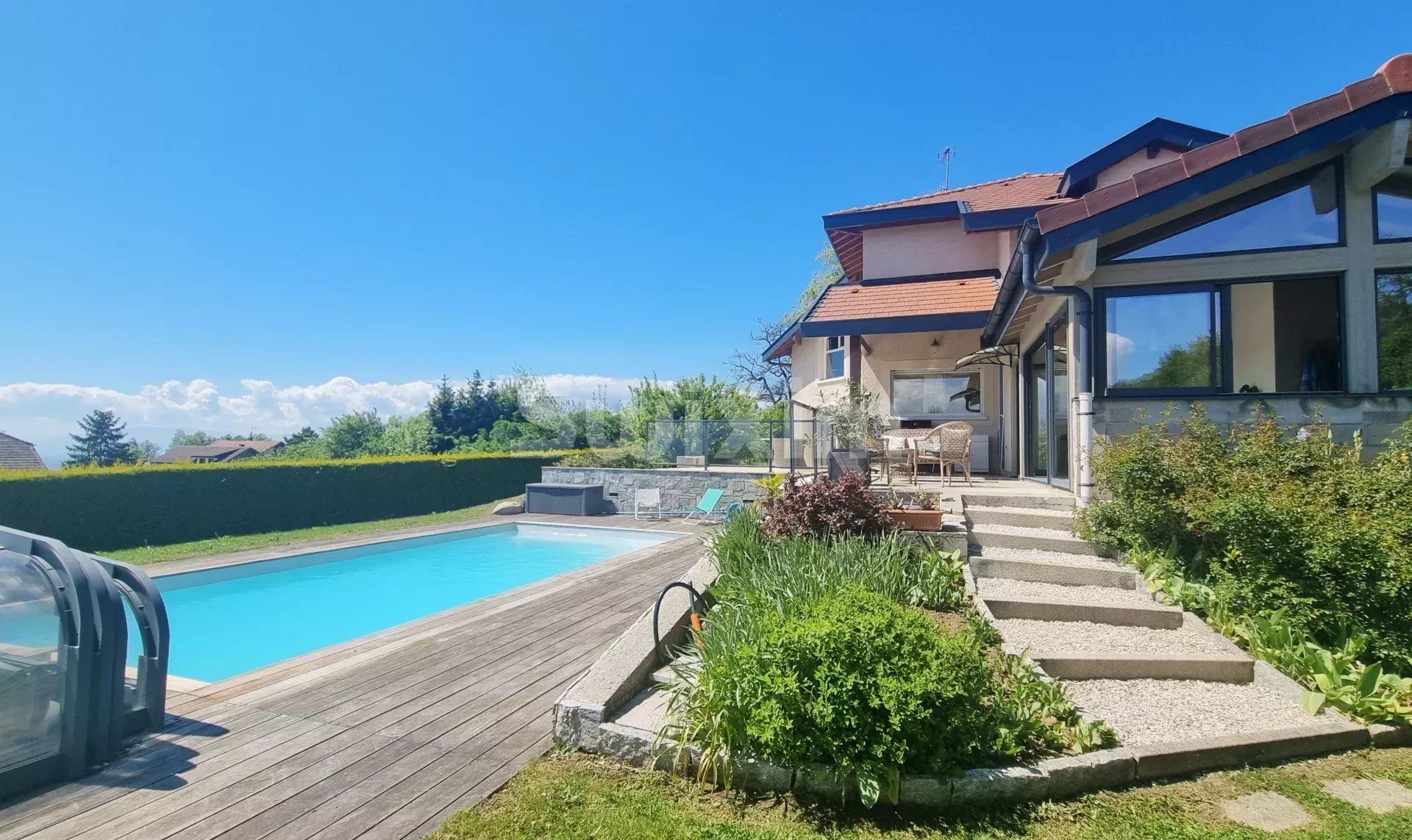 Hus i Cranves-Sales, Haute-Savoie 12895560