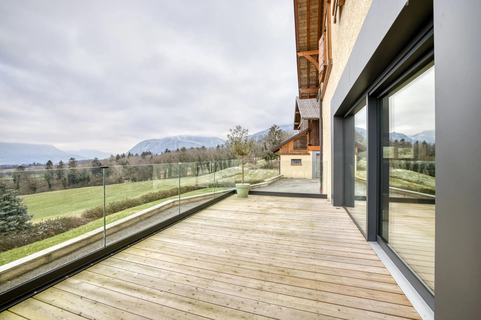 rumah dalam Saint-Sixt, Haute-Savoie 12895617