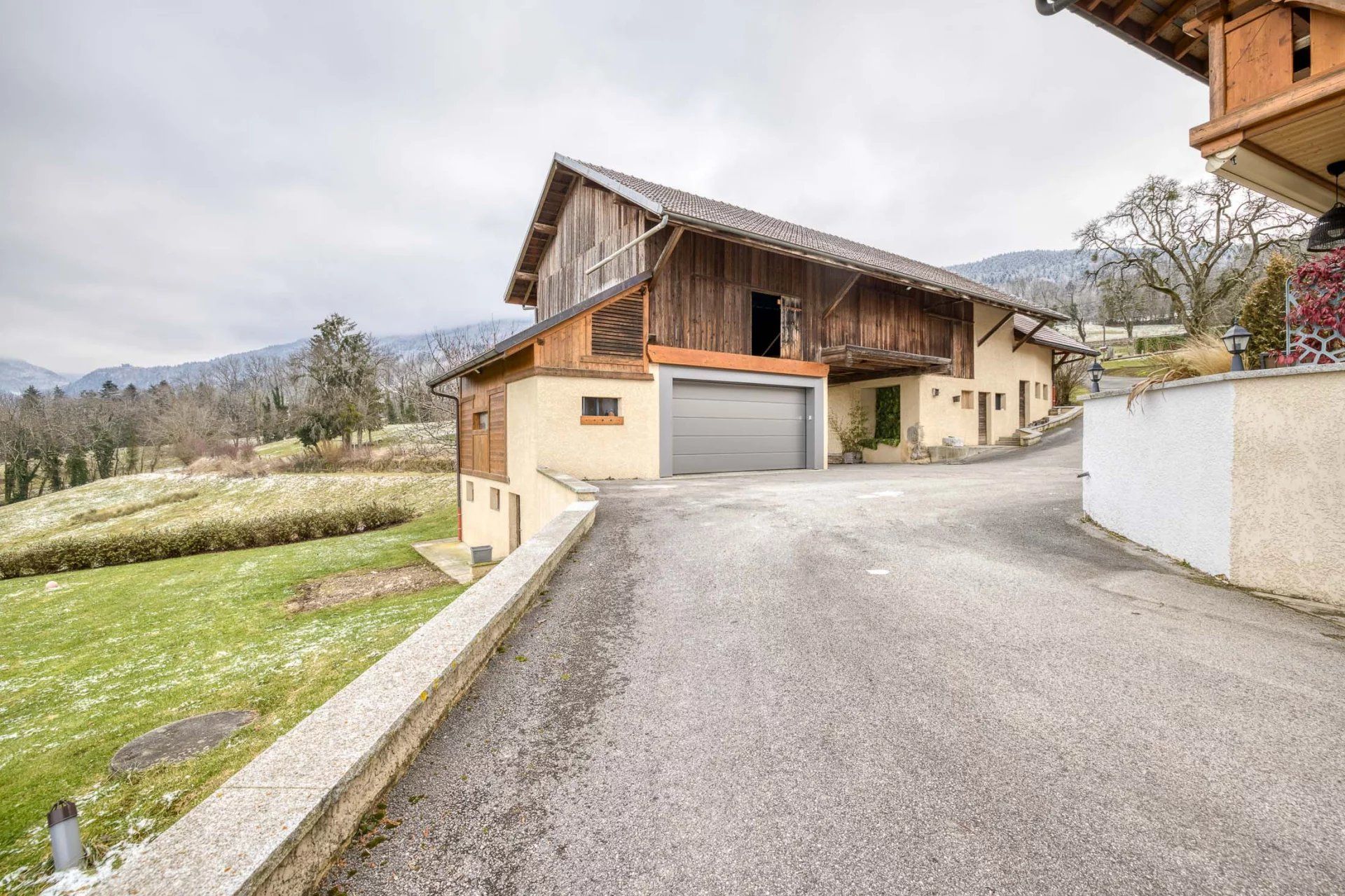 rumah dalam Saint-Sixt, Haute-Savoie 12895617