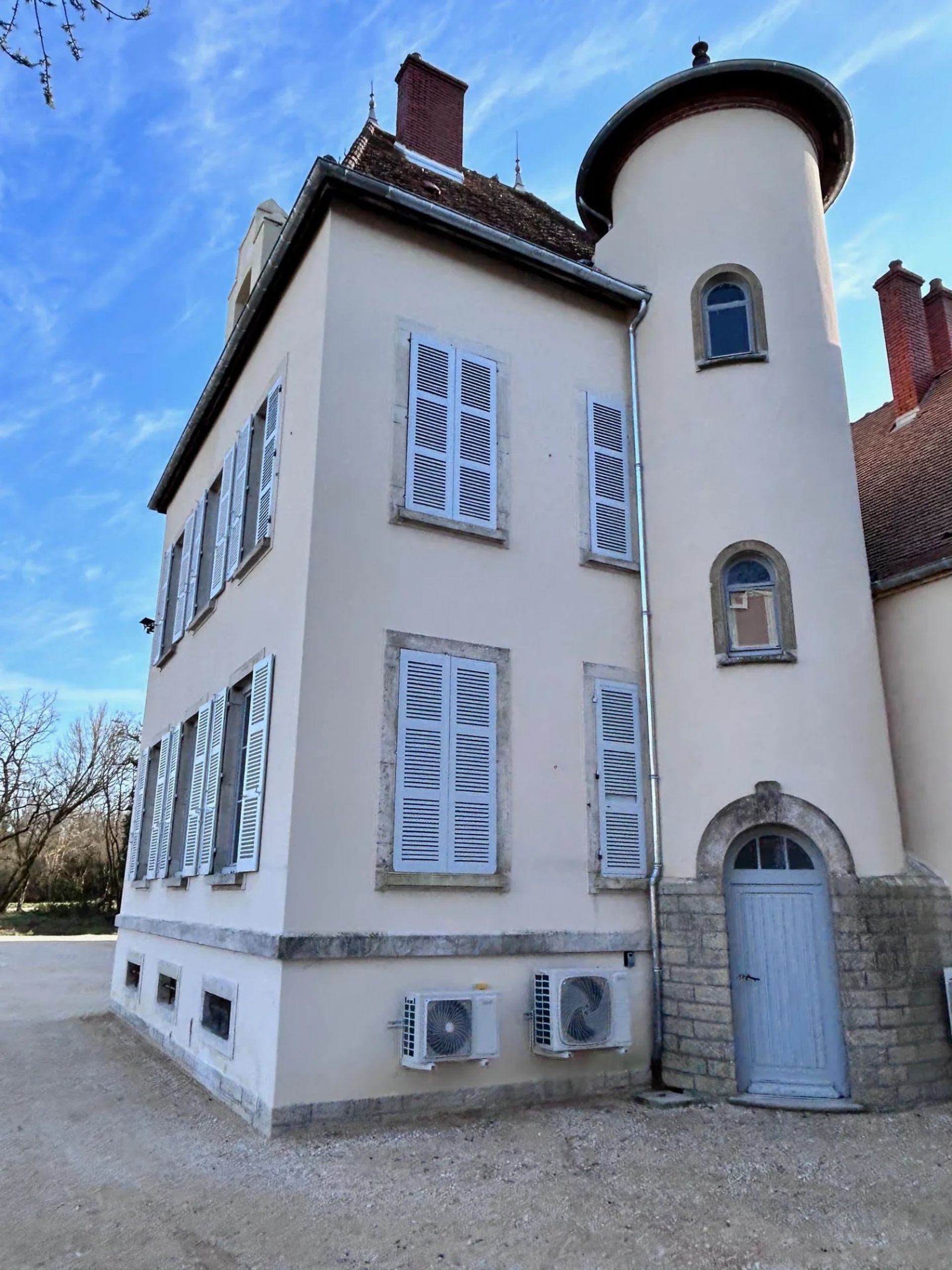 Condominium dans Beaune, Bourgogne-Franche-Comté 12896476