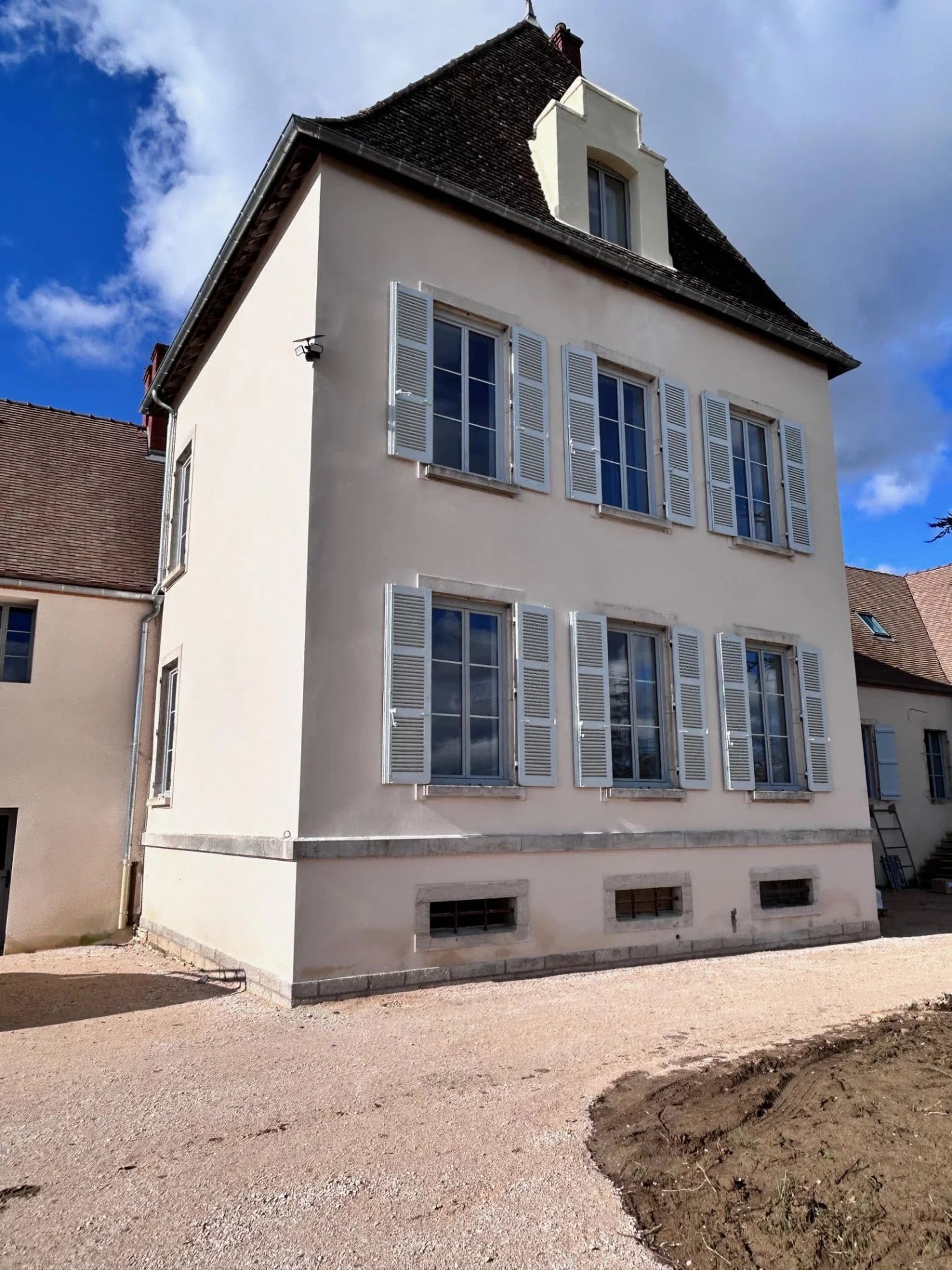 Condominium dans Beaune, Bourgogne-Franche-Comté 12896476