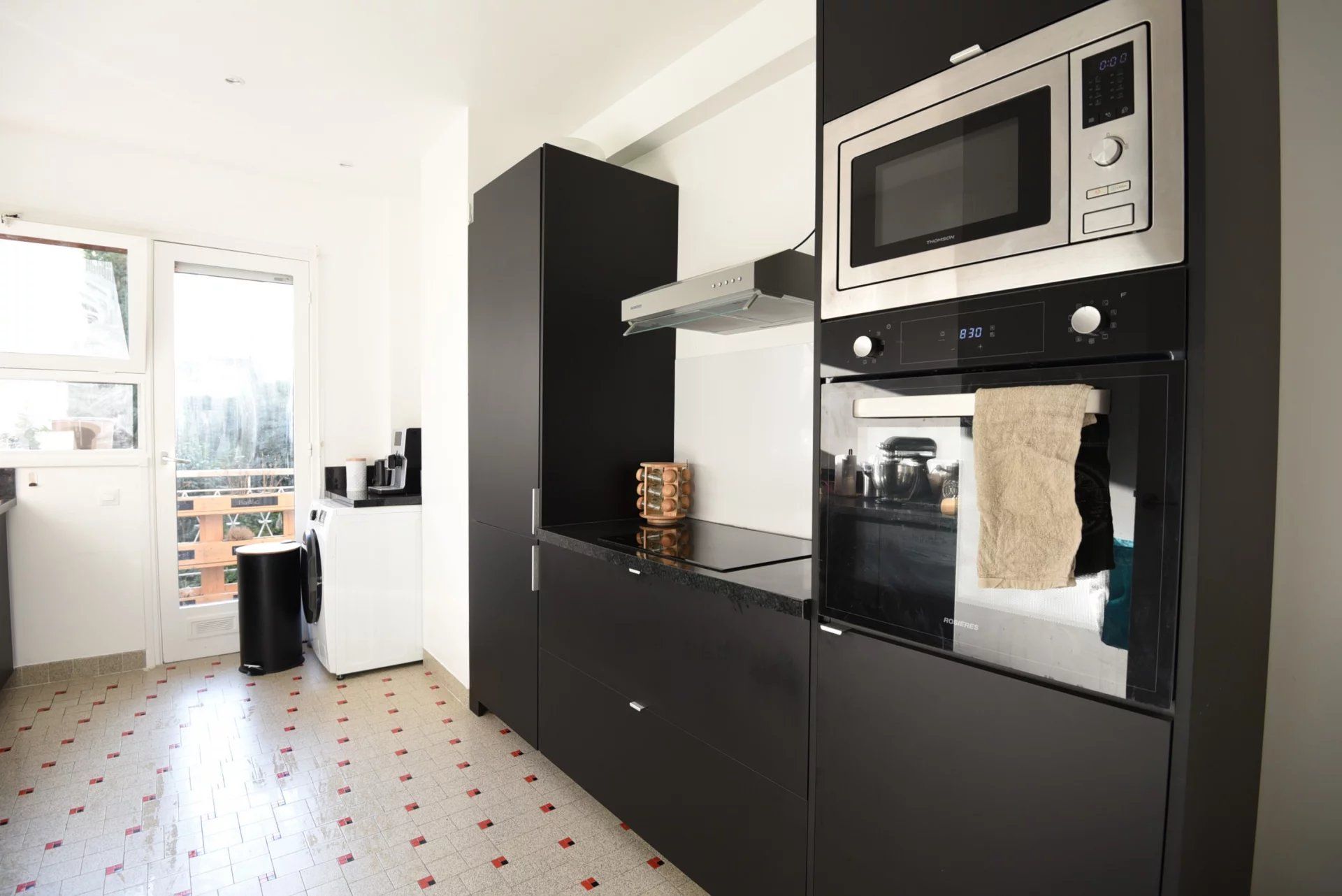 Condominium in Nice, Alpes-Maritimes 12896968