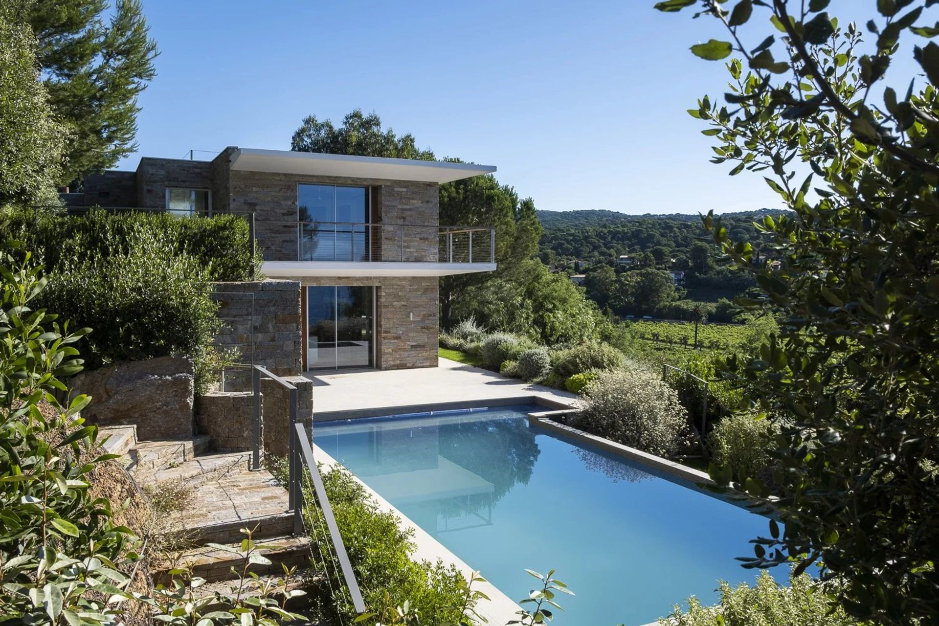 Hus i La Croix-Valmer, Provence-Alpes-Cote d'Azur 12897446